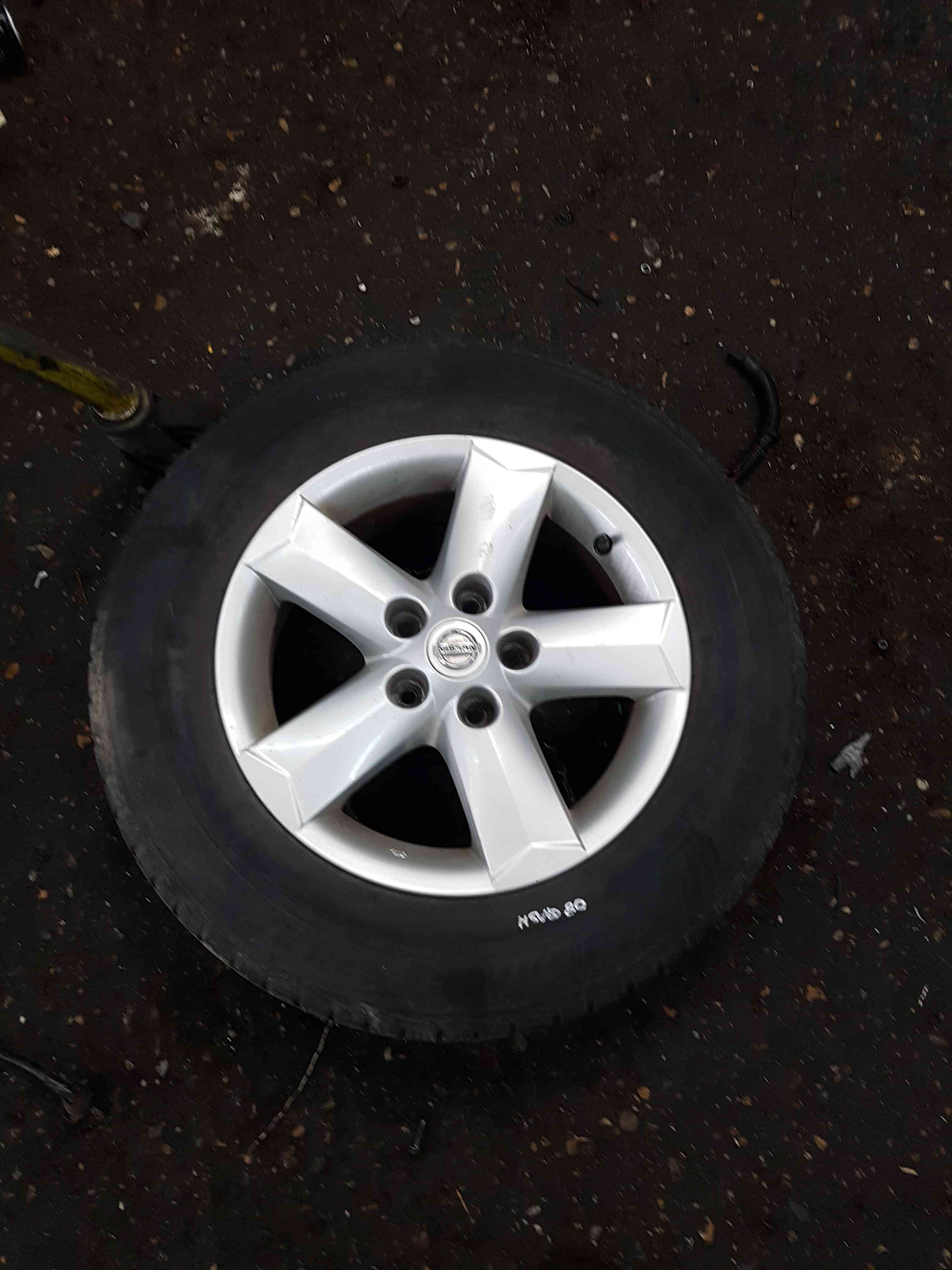 Thumb 2 Nissan Qashqai MK2 2006-2013 Alloy Wheel 16Inch + Tyre 215 65 16 6Mm 4/5