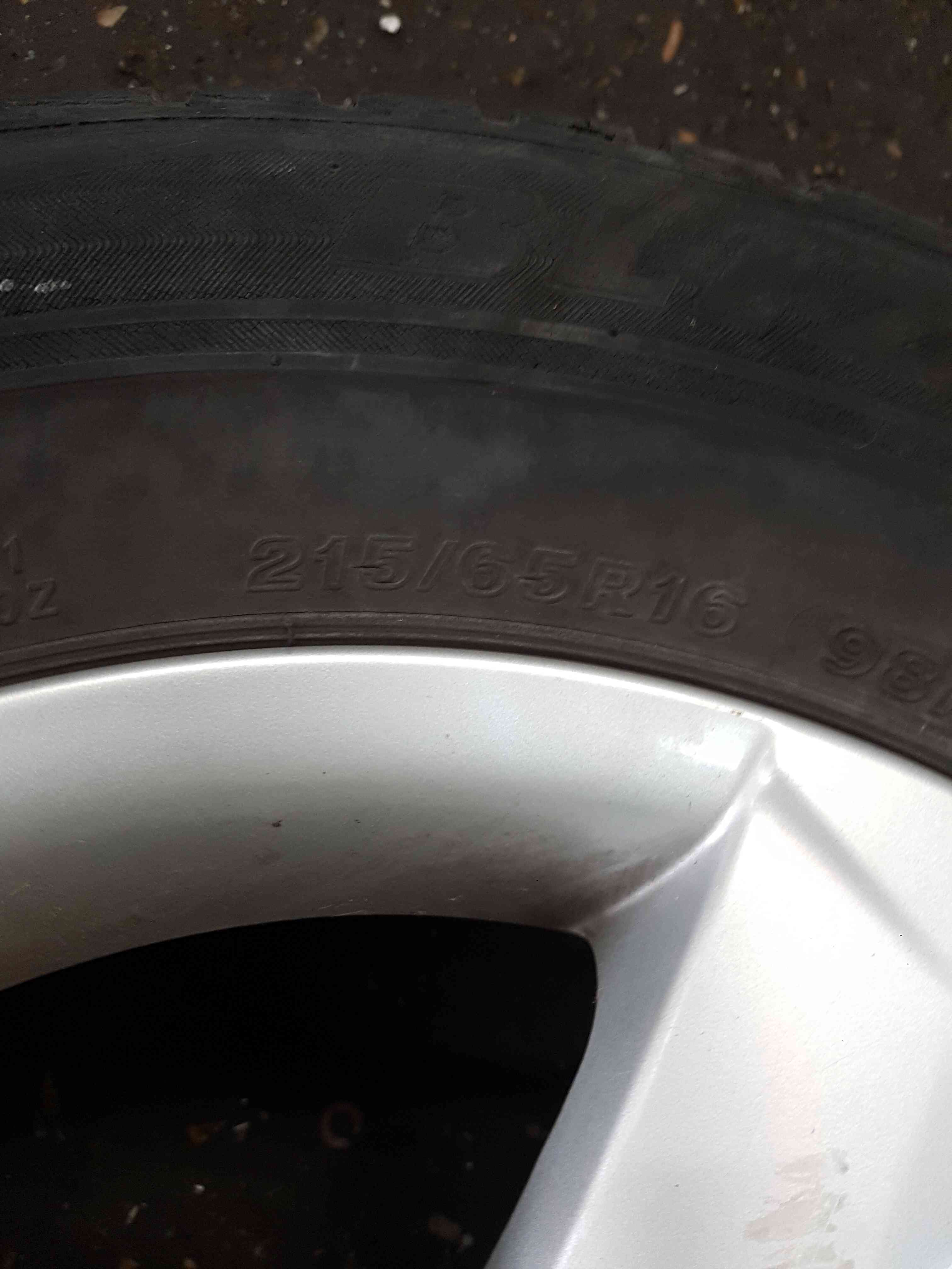 Thumb 5 Nissan Qashqai MK2 2006-2013 Alloy Wheel 16Inch + Tyre 215 65 16 6Mm 4/5