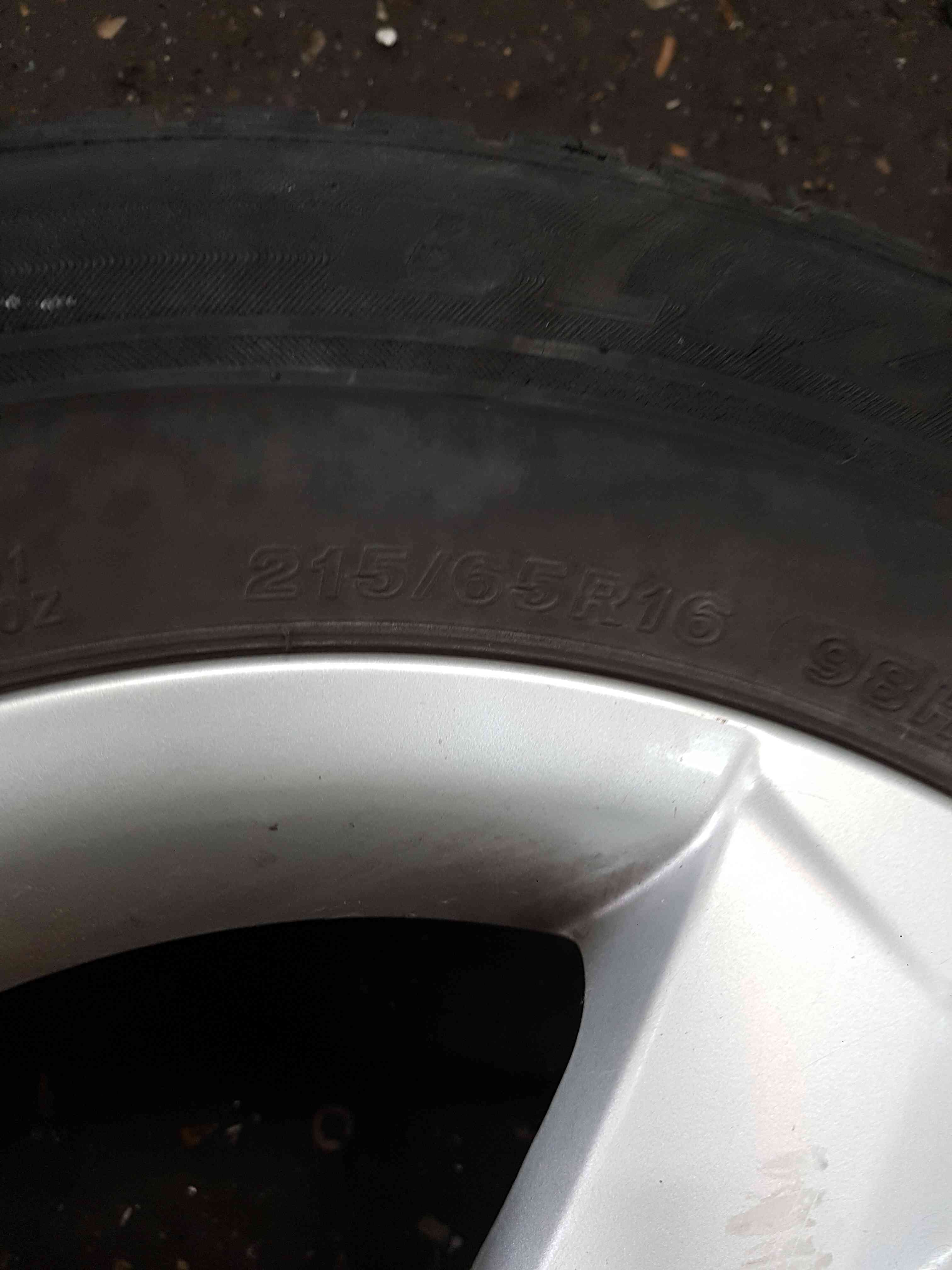 Thumb 6 Nissan Qashqai MK2 2006-2013 Alloy Wheel 16Inch + Tyre 215 65 16 6Mm 4/5