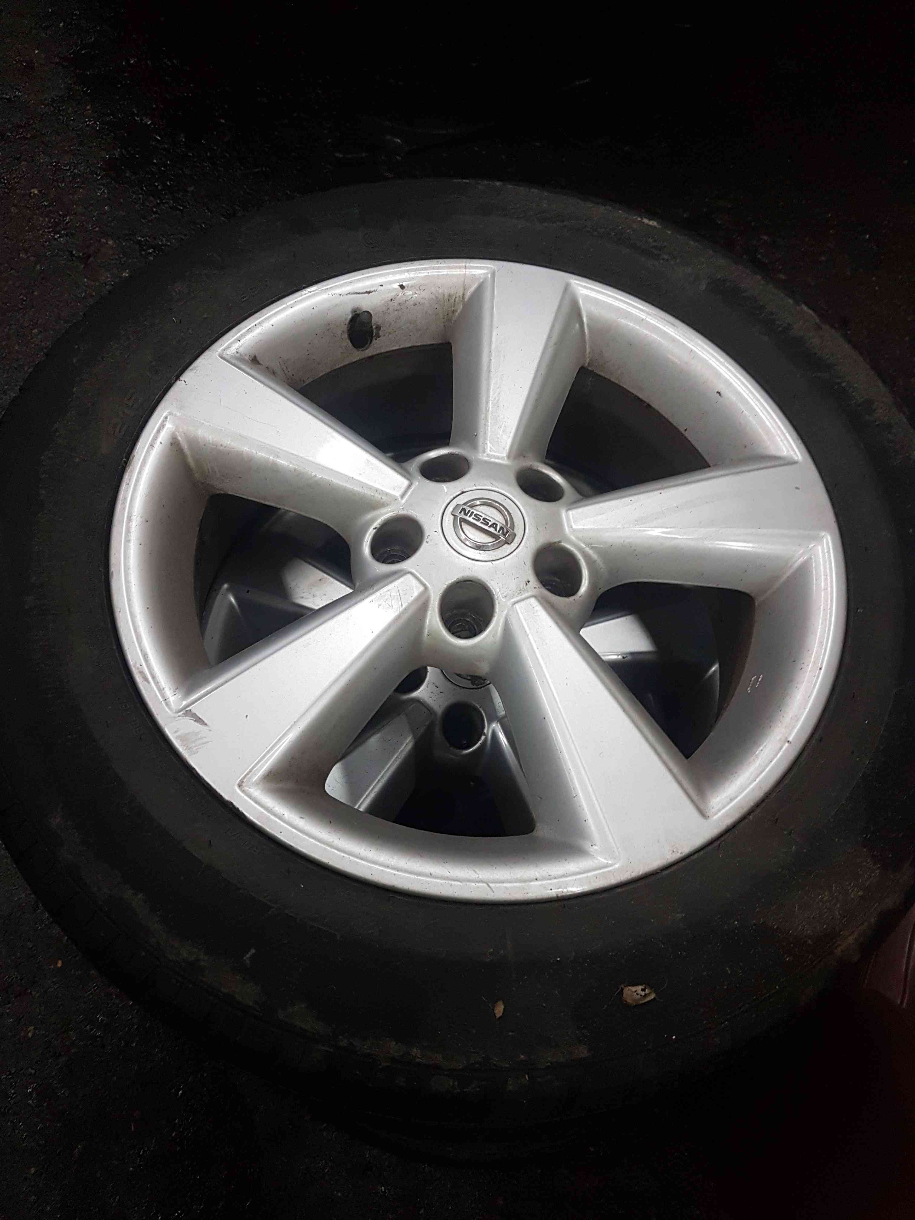 Thumb 5 Nissan Qashqai MK2 2006-2013 Alloy Wheel 17Inch + Tyre 215 60 17 5Mm  40300EY17C