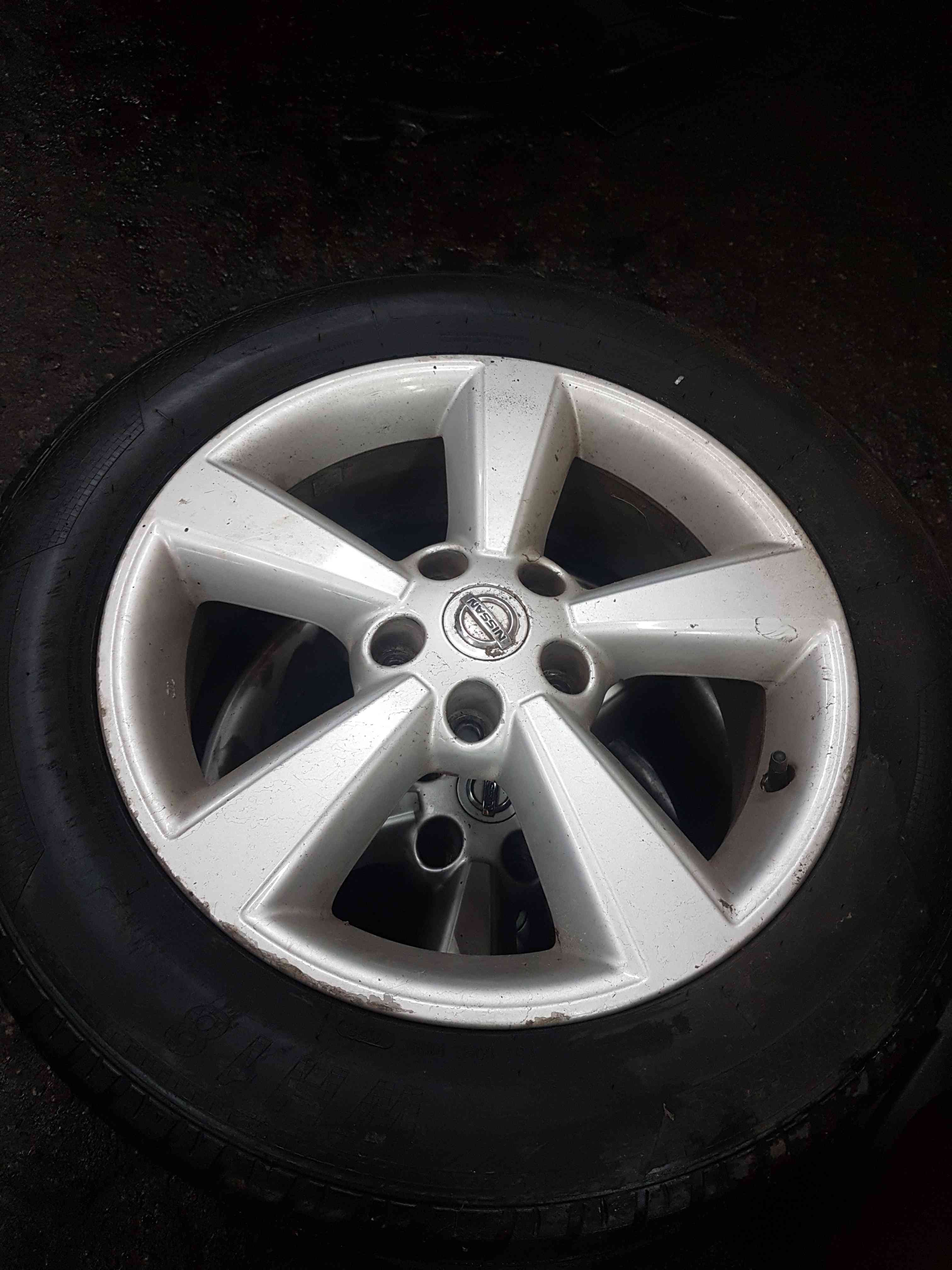 Thumb 4 Nissan Qashqai MK2 2006-2013 Alloy Wheel 17Inch + Tyre 215 60 17 6Mm 40300Ey17c