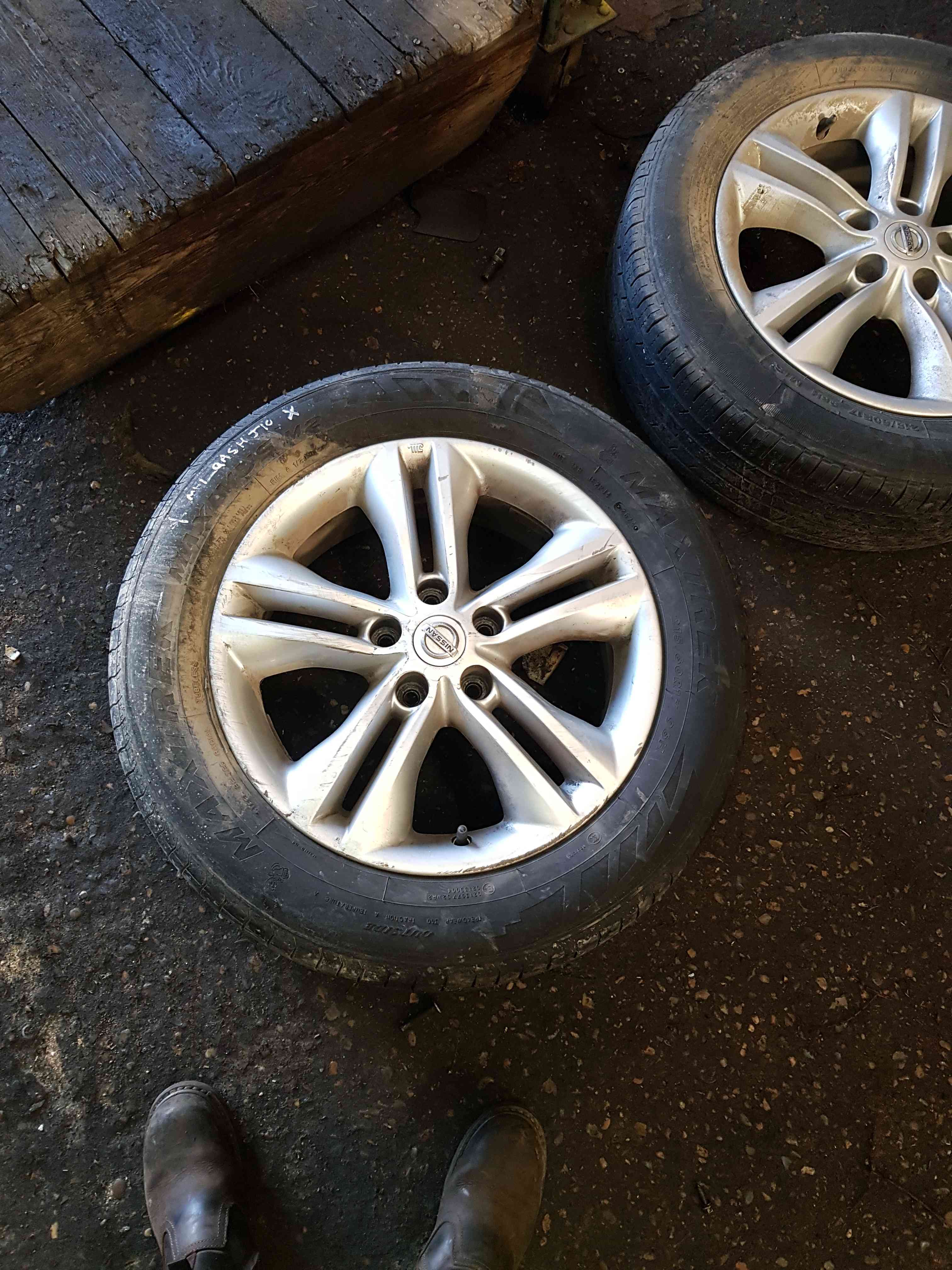 Thumb 2 Nissan Qashqai MK2 2006-2013 Alloy Wheel 17Inch 40300Br07a 4/5