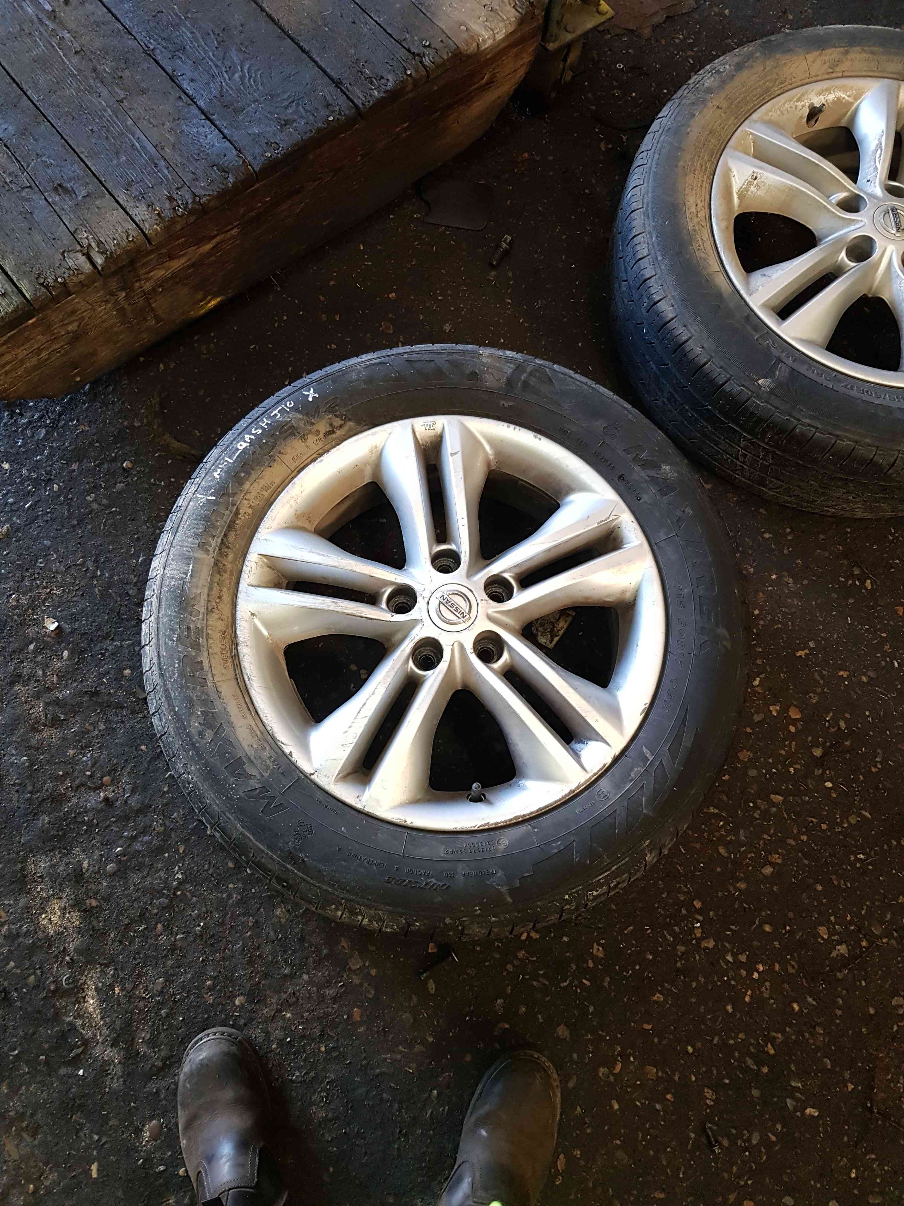 Thumb 3 Nissan Qashqai MK2 2006-2013 Alloy Wheel 17Inch 40300Br07a 4/5