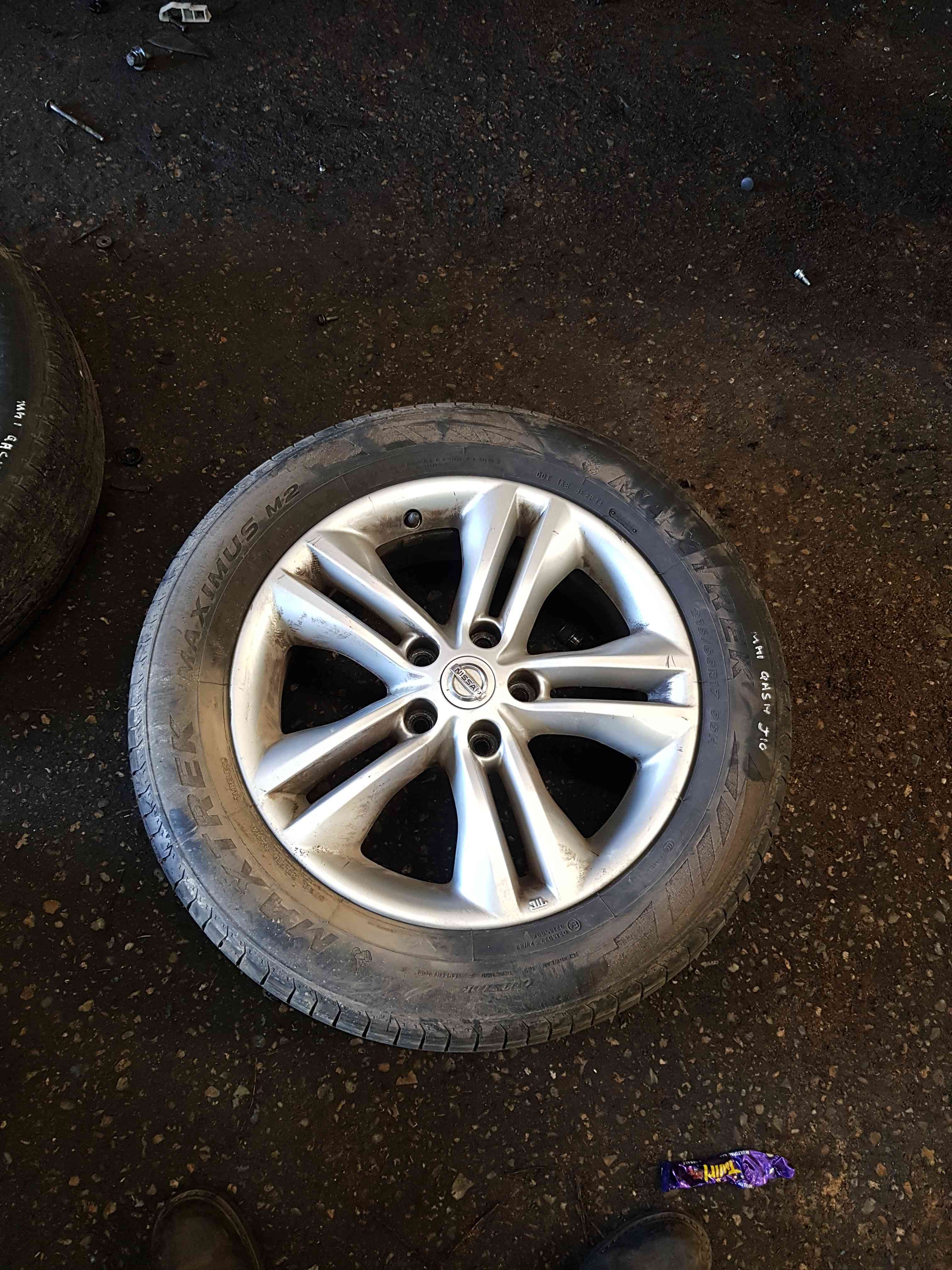 Nissan Qashqai MK2 2006-2013 Alloy Wheel 17Inch 40300Br07a 45 215 50 17 ...