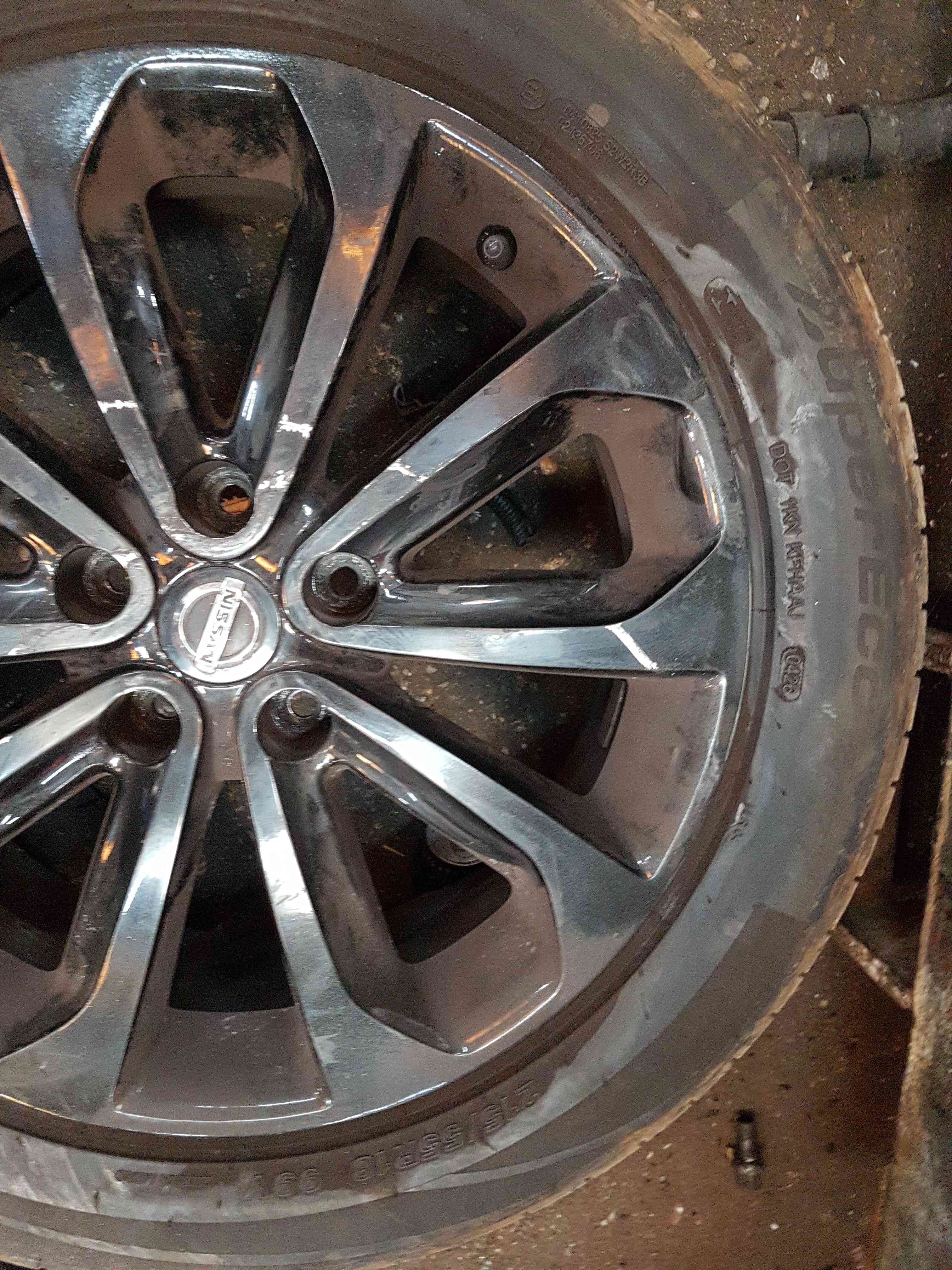 Thumb 11 Nissan Qashqai MK2 2006-2013 Alloy Wheel SET Black 17Inch + Tyre 215 55 18 5Mm  
