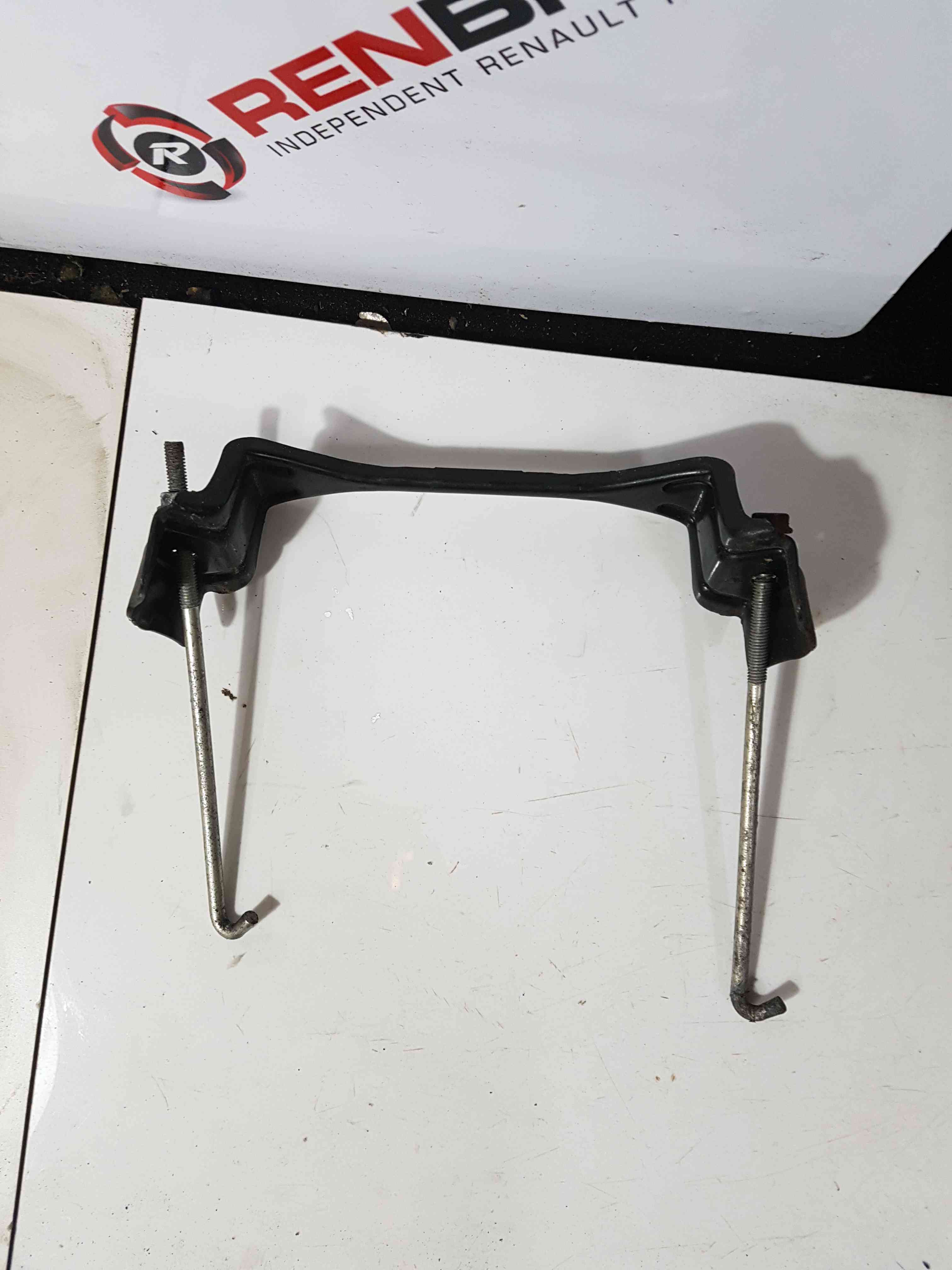 Thumb 3 Nissan Qashqai MK2 2006-2013 Battery Clamp