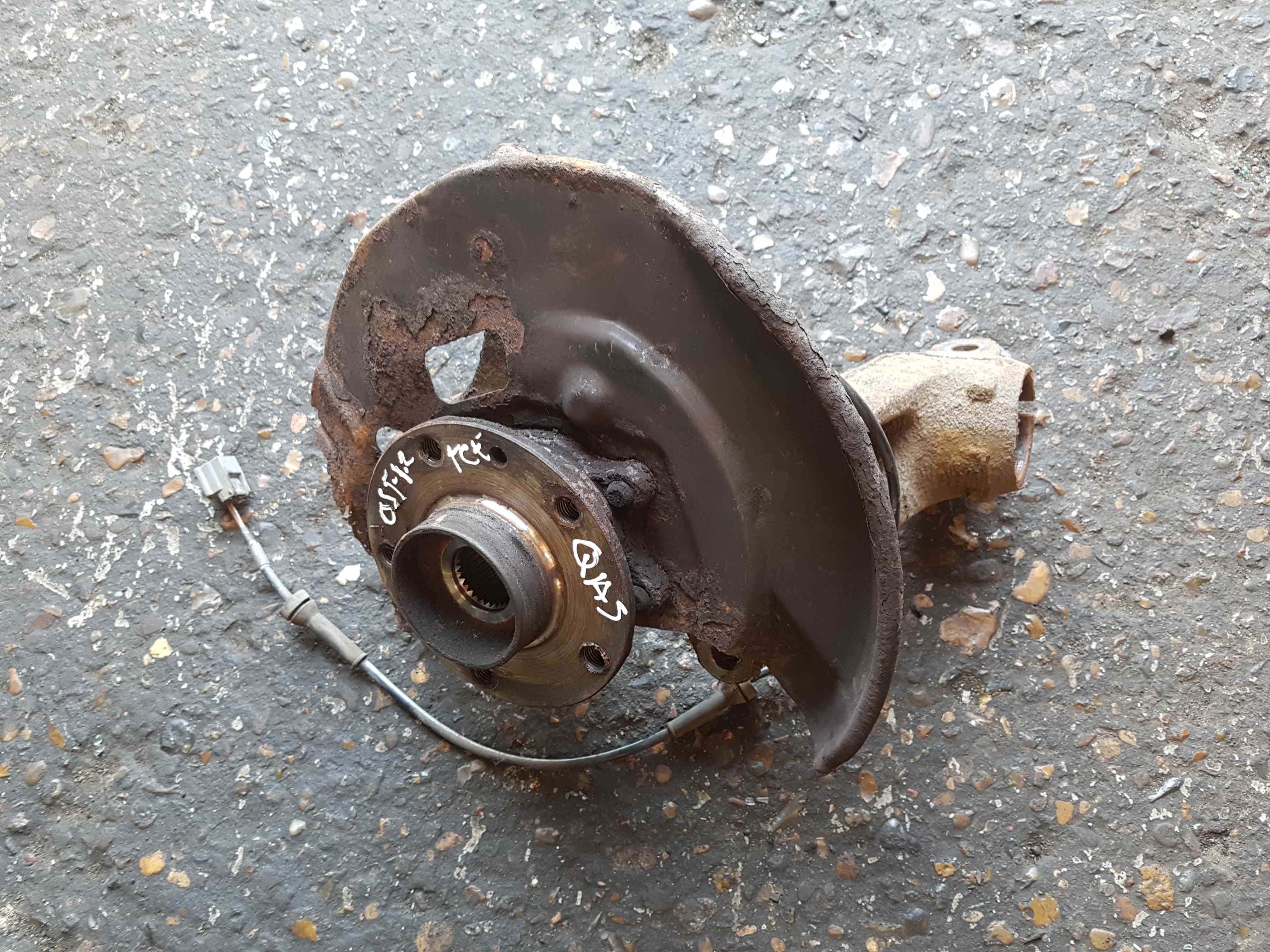 Thumb 2 Nissan Qashqai MK2 2013-2017 1.2 16V  TCE Osf Passenger Wheel HUB