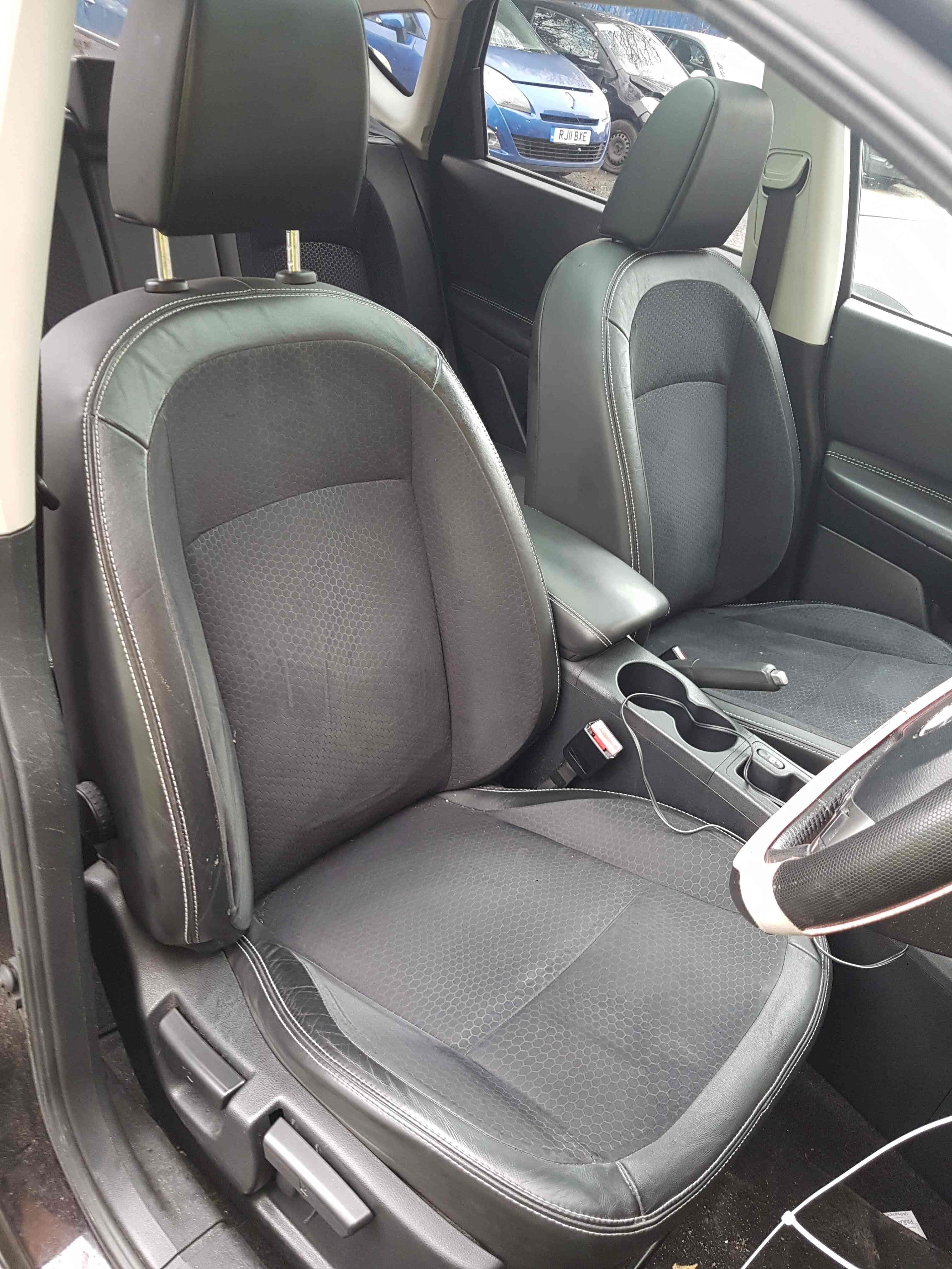 Thumb 9 Nissan Qashqai MK2 2013-2017 Half Leather Seats Driver Passenger Rear SET 