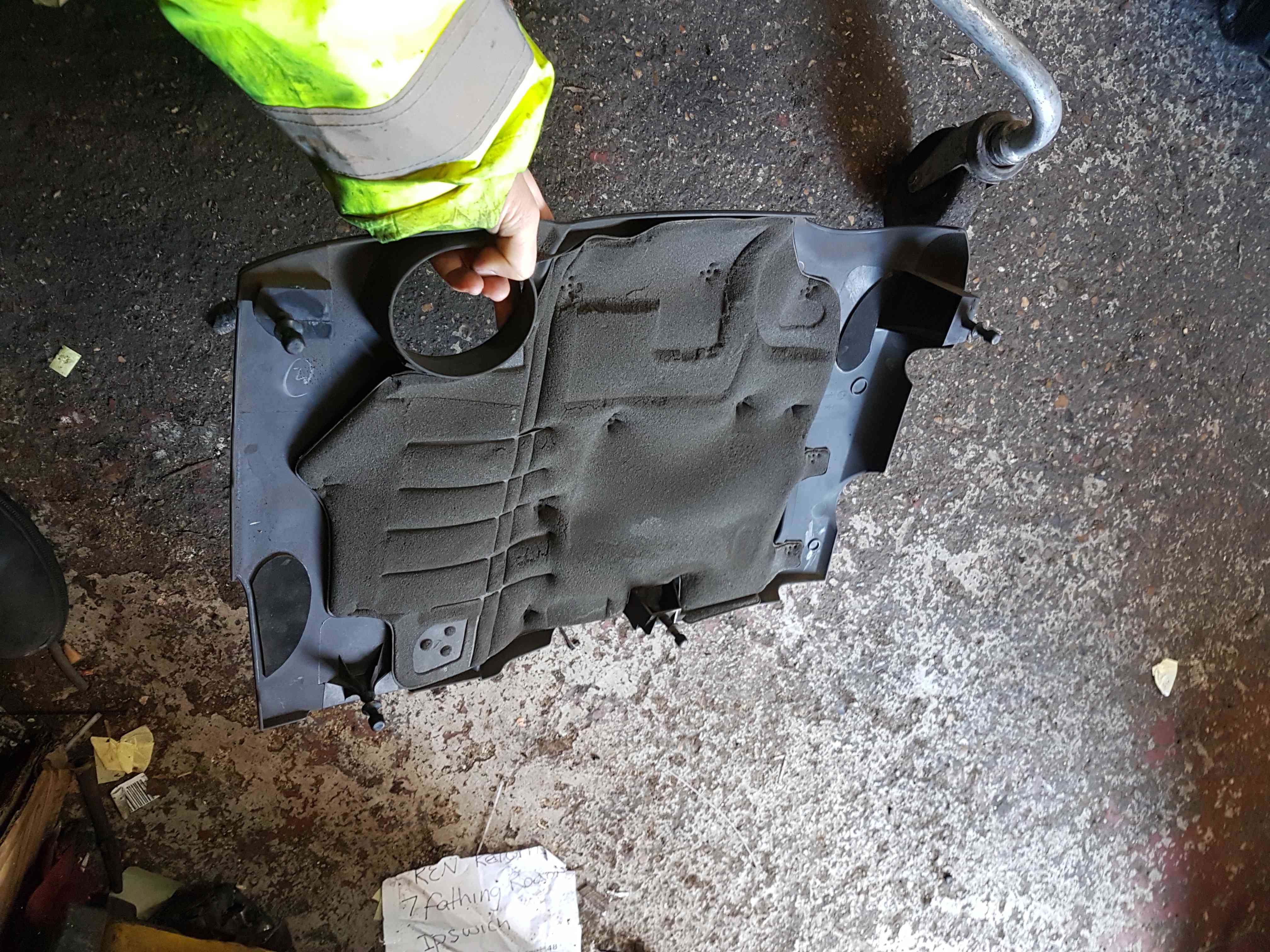 Thumb 6 Nissan X-Trail T31 2011-2014 Nissan Xtrail Engine Cover 14041Jg70a