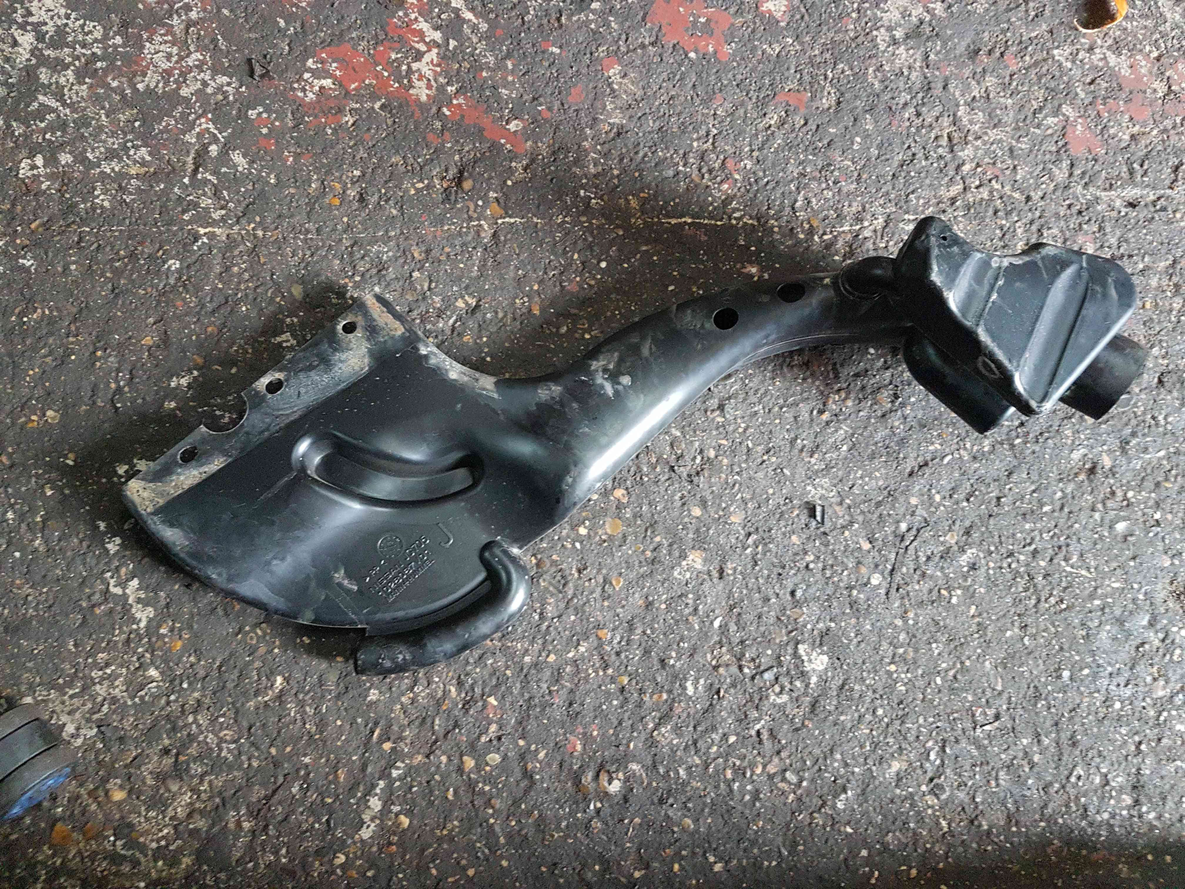 Thumb 4 Nissan X-Trail Tekna 2011-2014 Air Intake Duct Hose Pipe 1028087v01 1028087V01