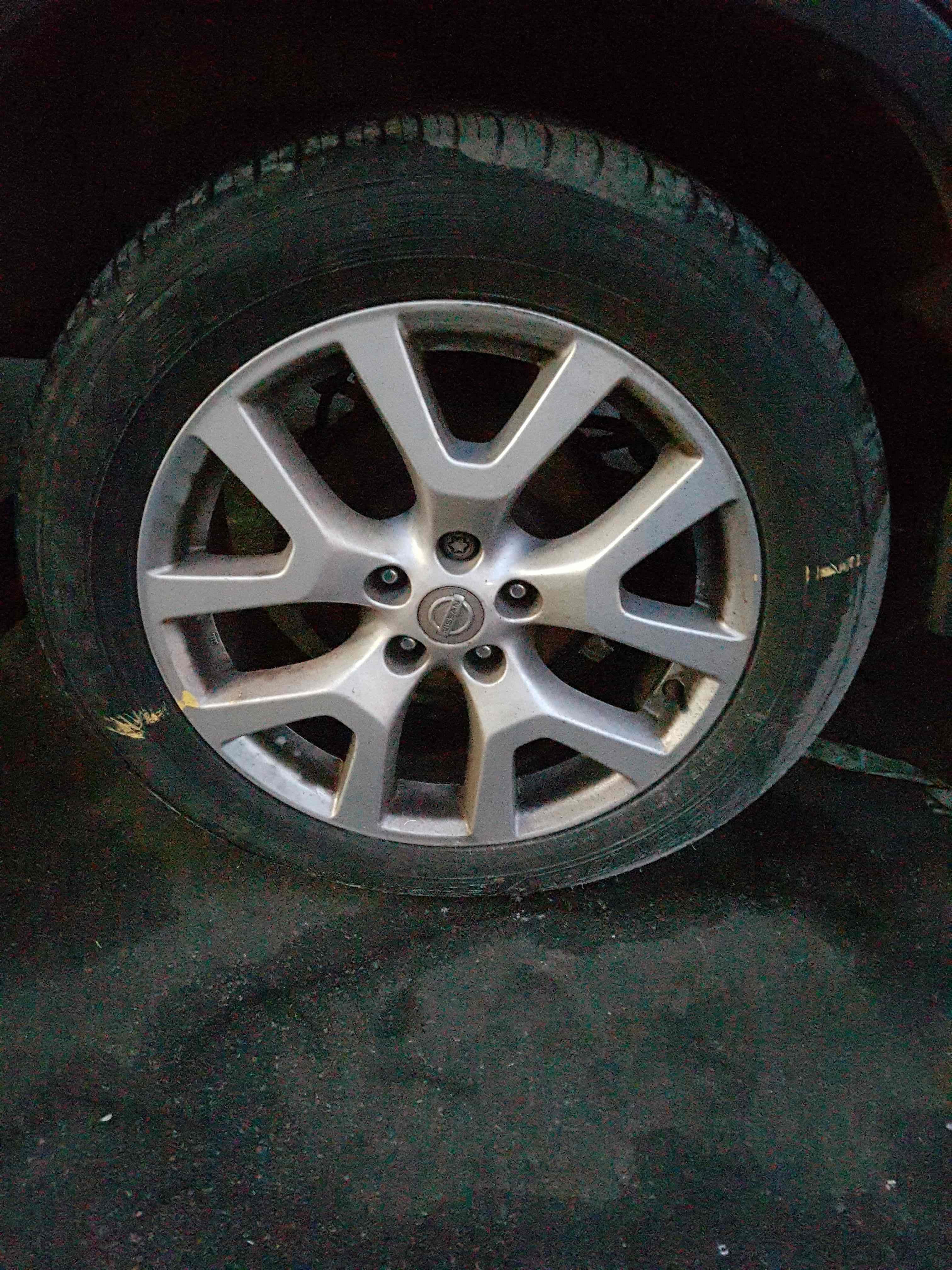 Thumb 2 Nissan X-Trail Tekna 2011-2014 Alloy Wheel 225 55 18 6Mm 4/5