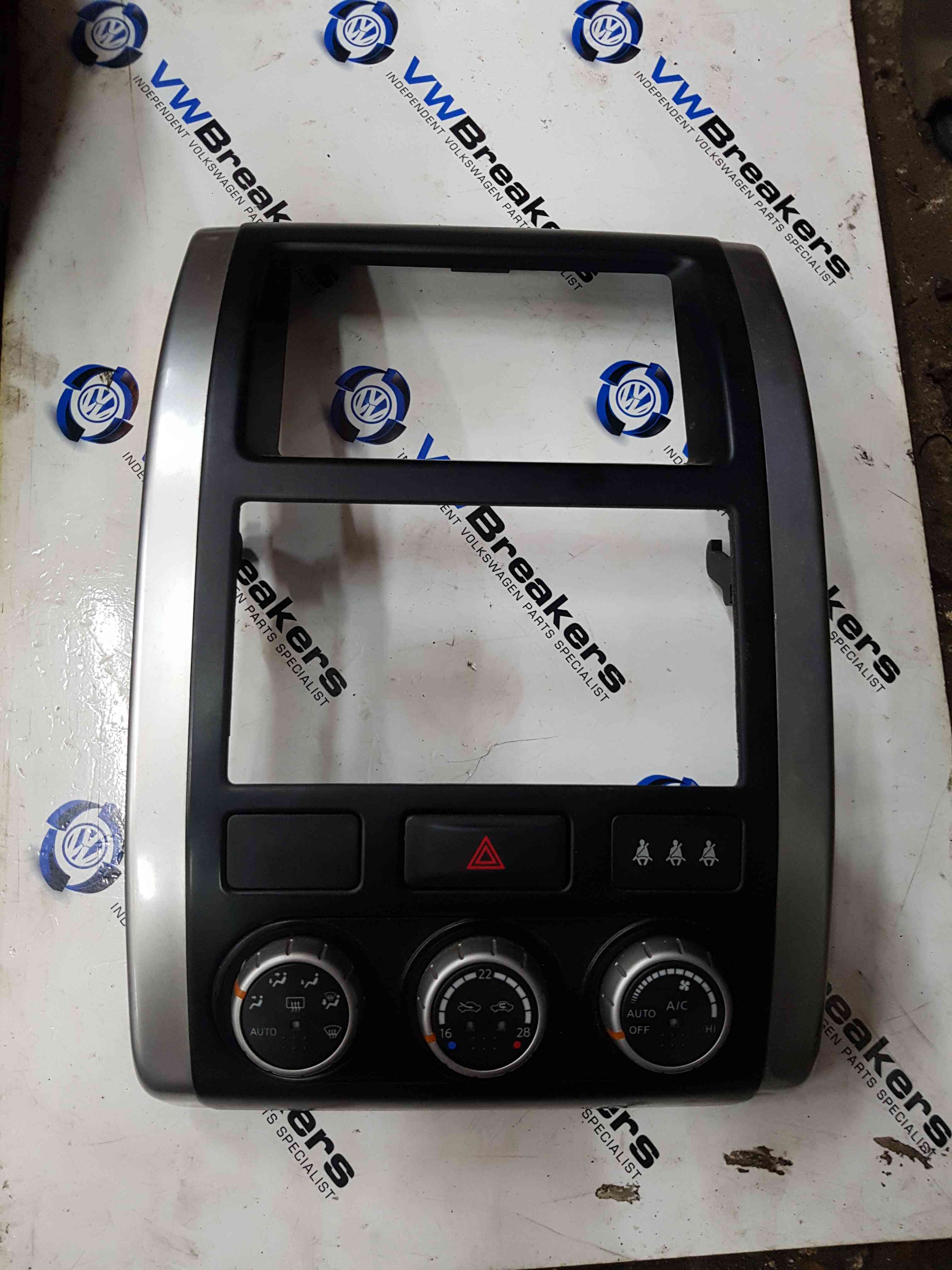 Thumb 2 Nissan X-Trail Tekna 2011-2014 Centre Surround Trim Hazard Heater Controls