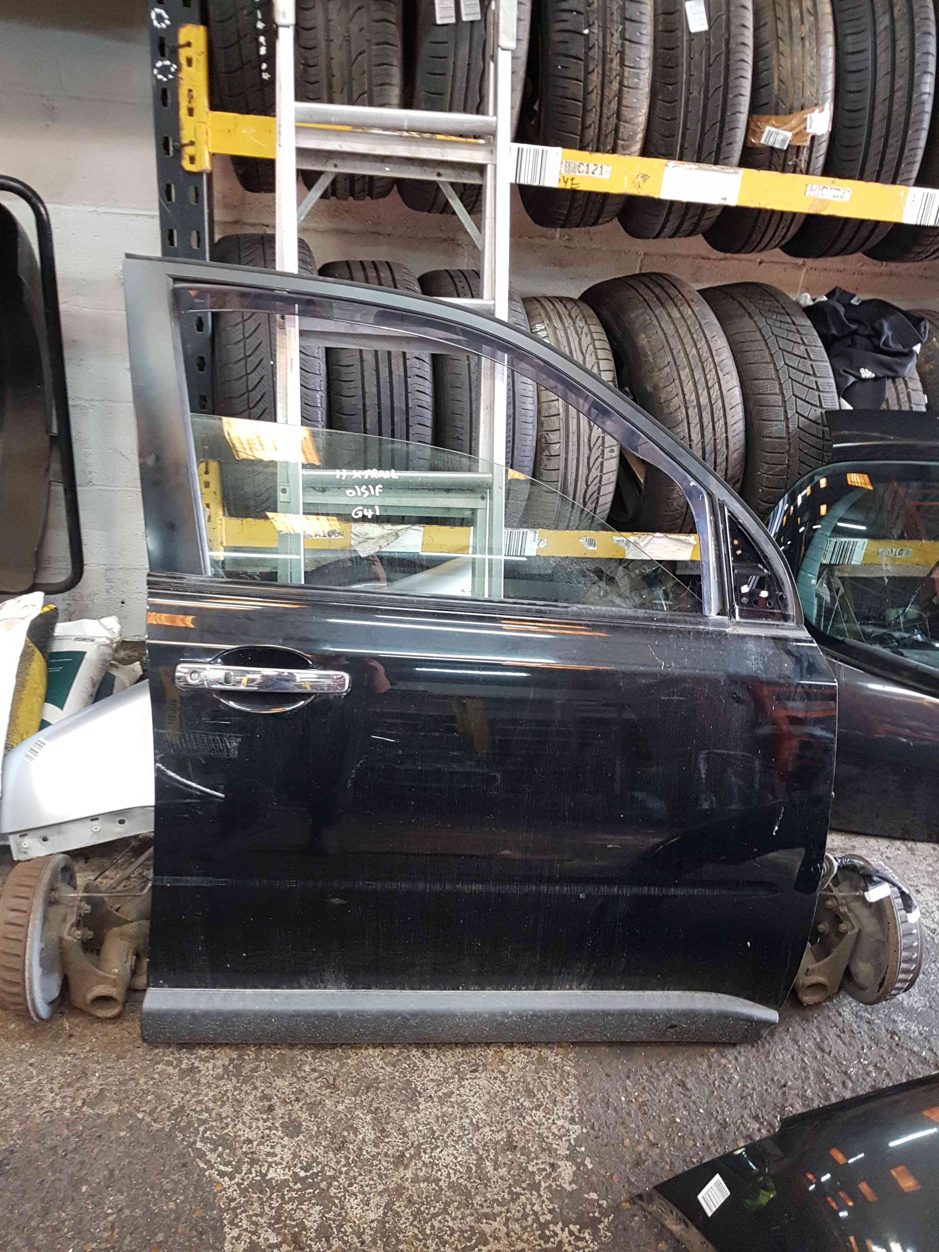 Thumb 4 Nissan X-Trail Tekna 2011-2014 Drivers OSF Front Door Black G41
