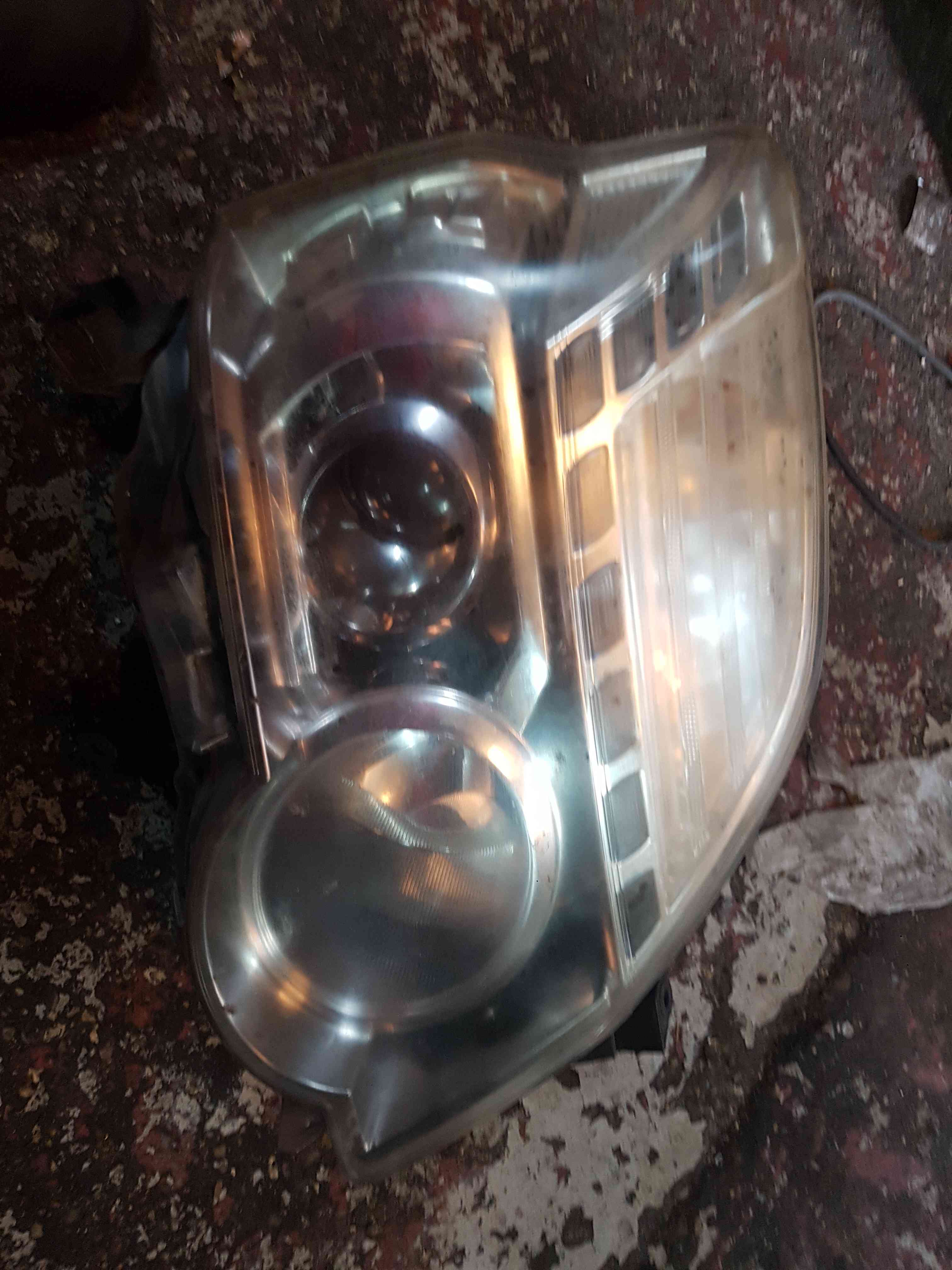 Thumb 6 Nissan X-Trail Tekna 2011-2014 Drivers OSF Front Headlight Xenon