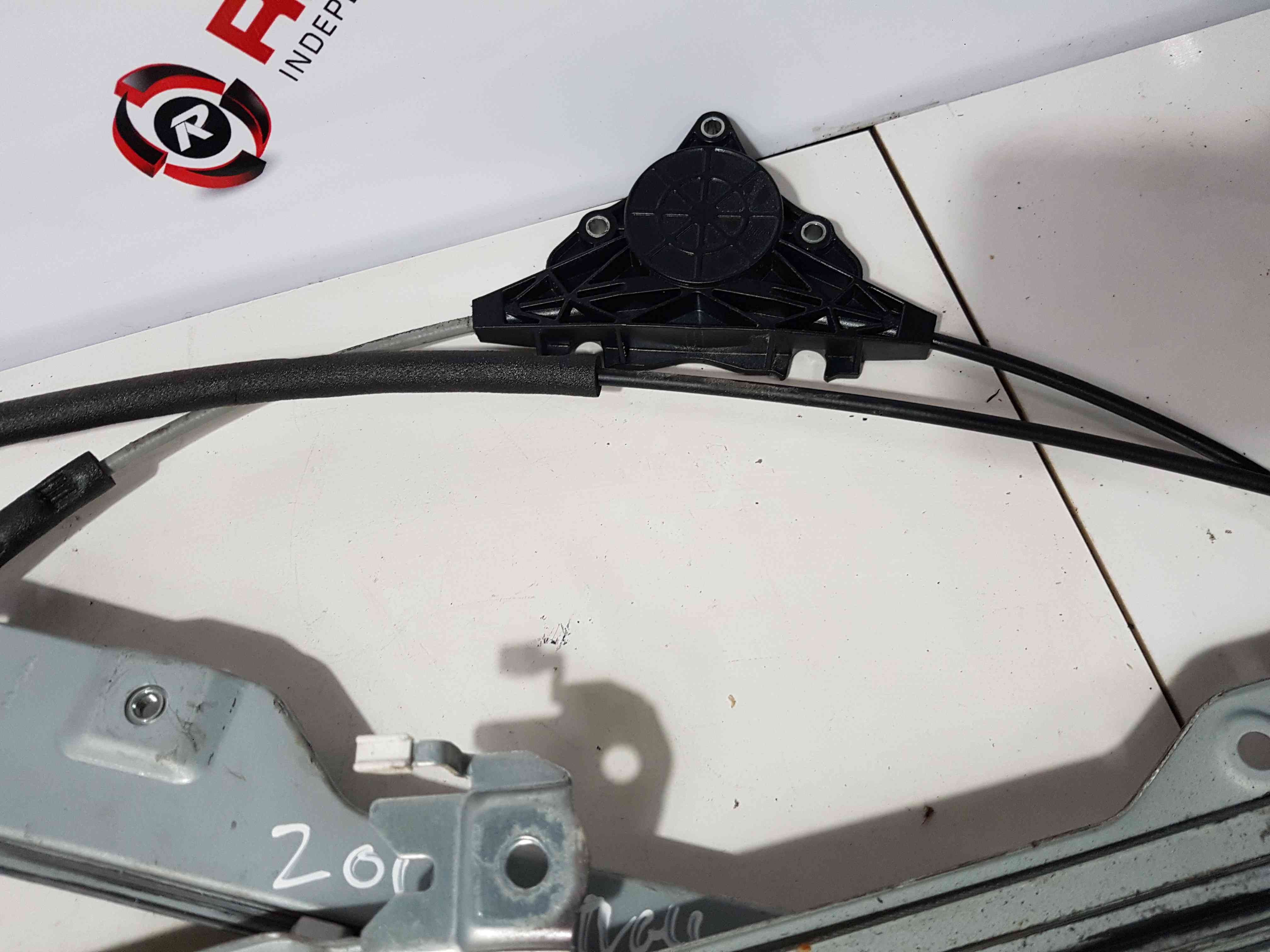 Thumb 4 Nissan X-Trail Tekna 2011-2014 Drivers OSF Front Regulator