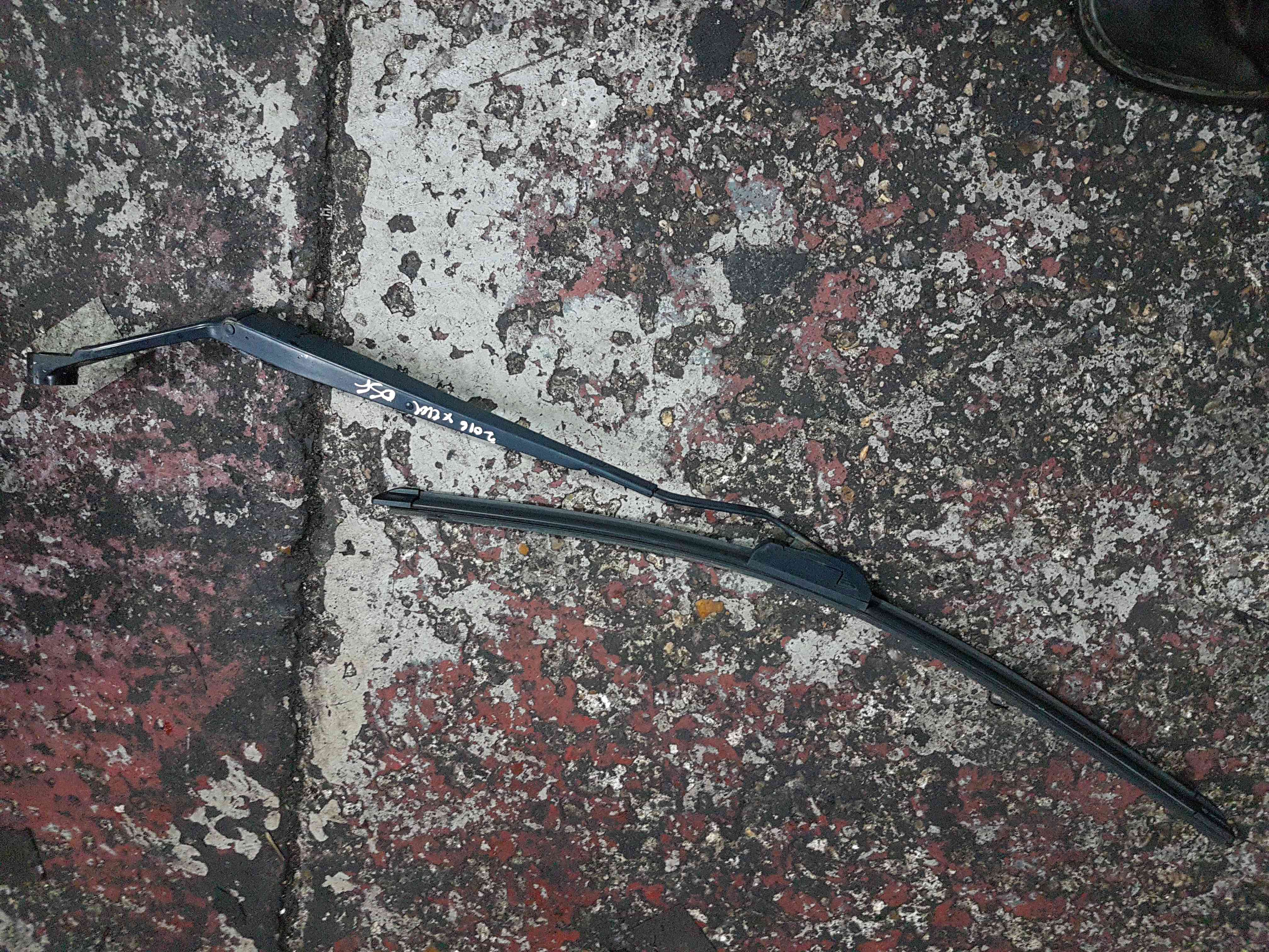 Nissan X-Trail Tekna 2011-2014 Drivers OSF Front Wiper ARM