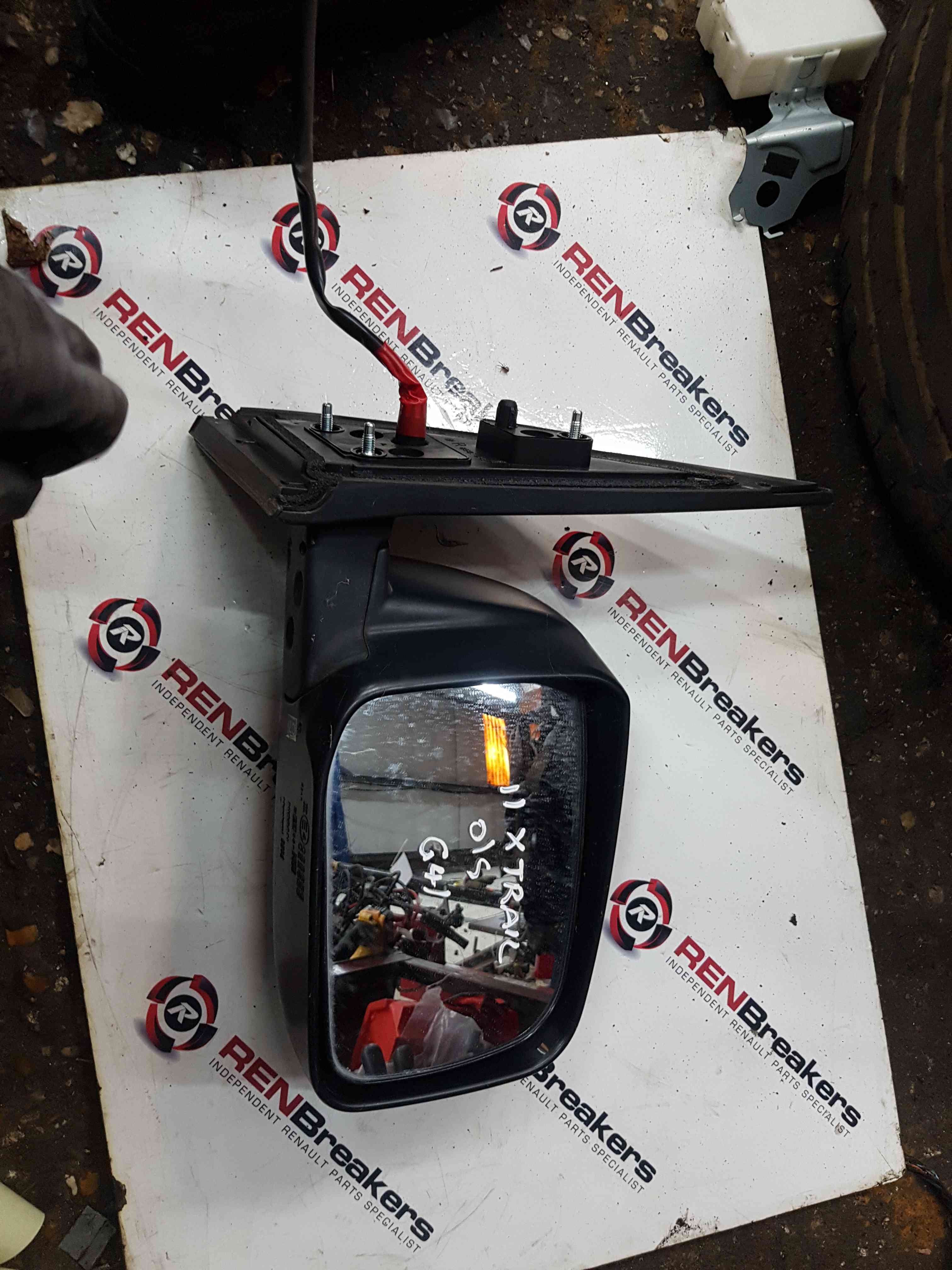 Thumb 3 Nissan X-Trail Tekna 2011-2014 Drivers Os Wing Mirror Black G41 Folding