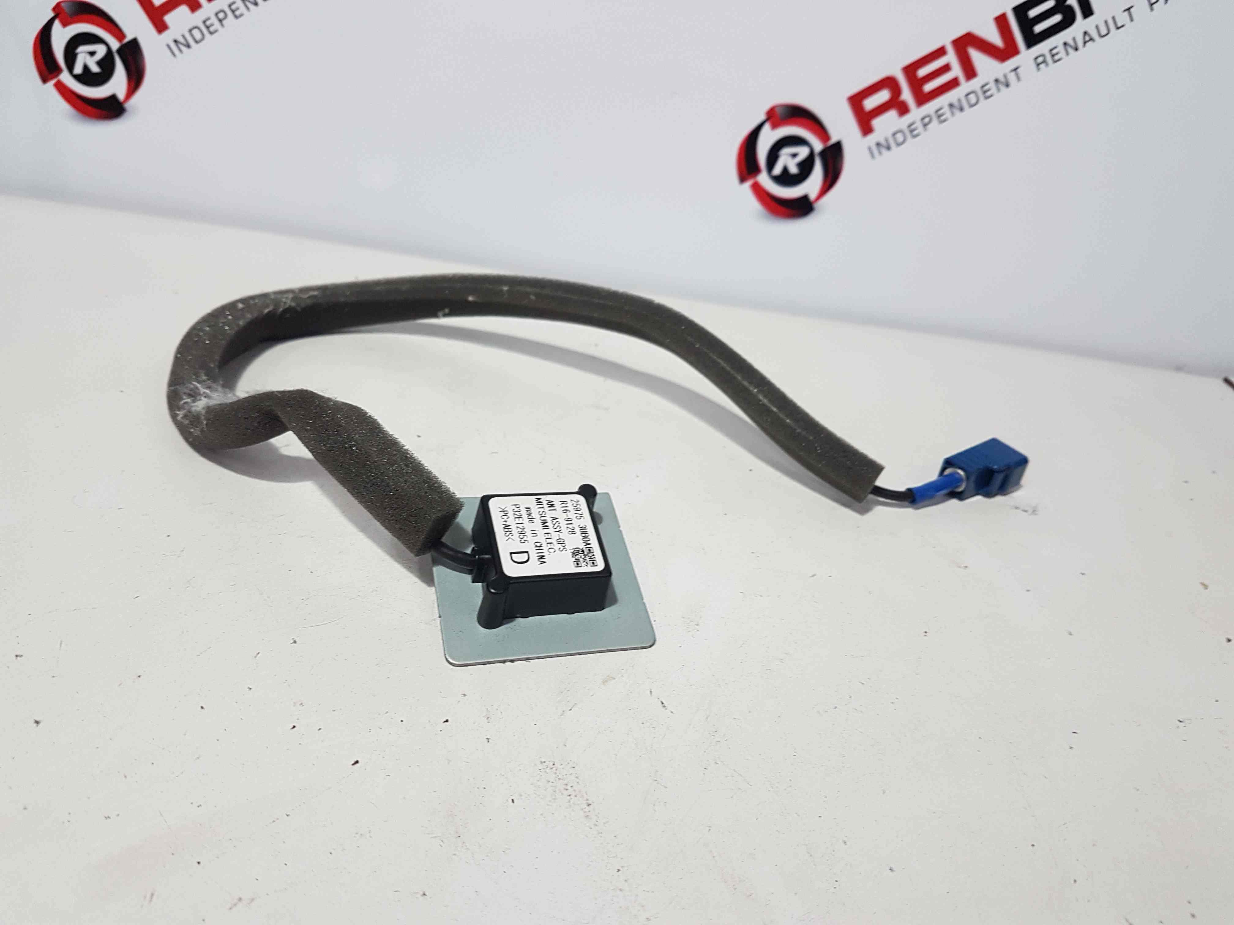 Thumb 4 Nissan X-Trail Tekna 2011-2014 GPS Antenna 259753Ub0a