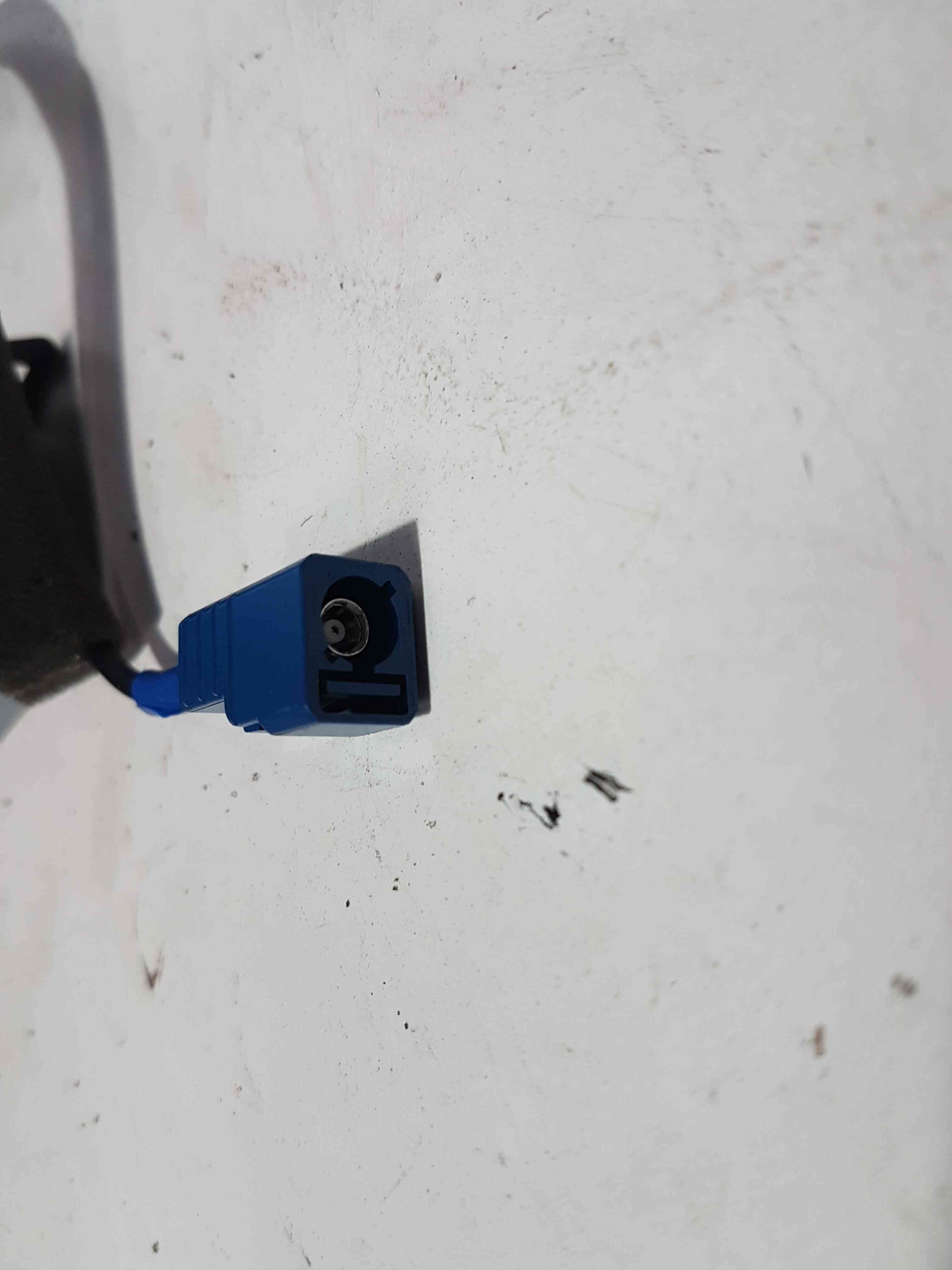 Thumb 5 Nissan X-Trail Tekna 2011-2014 GPS Antenna 259753Ub0a