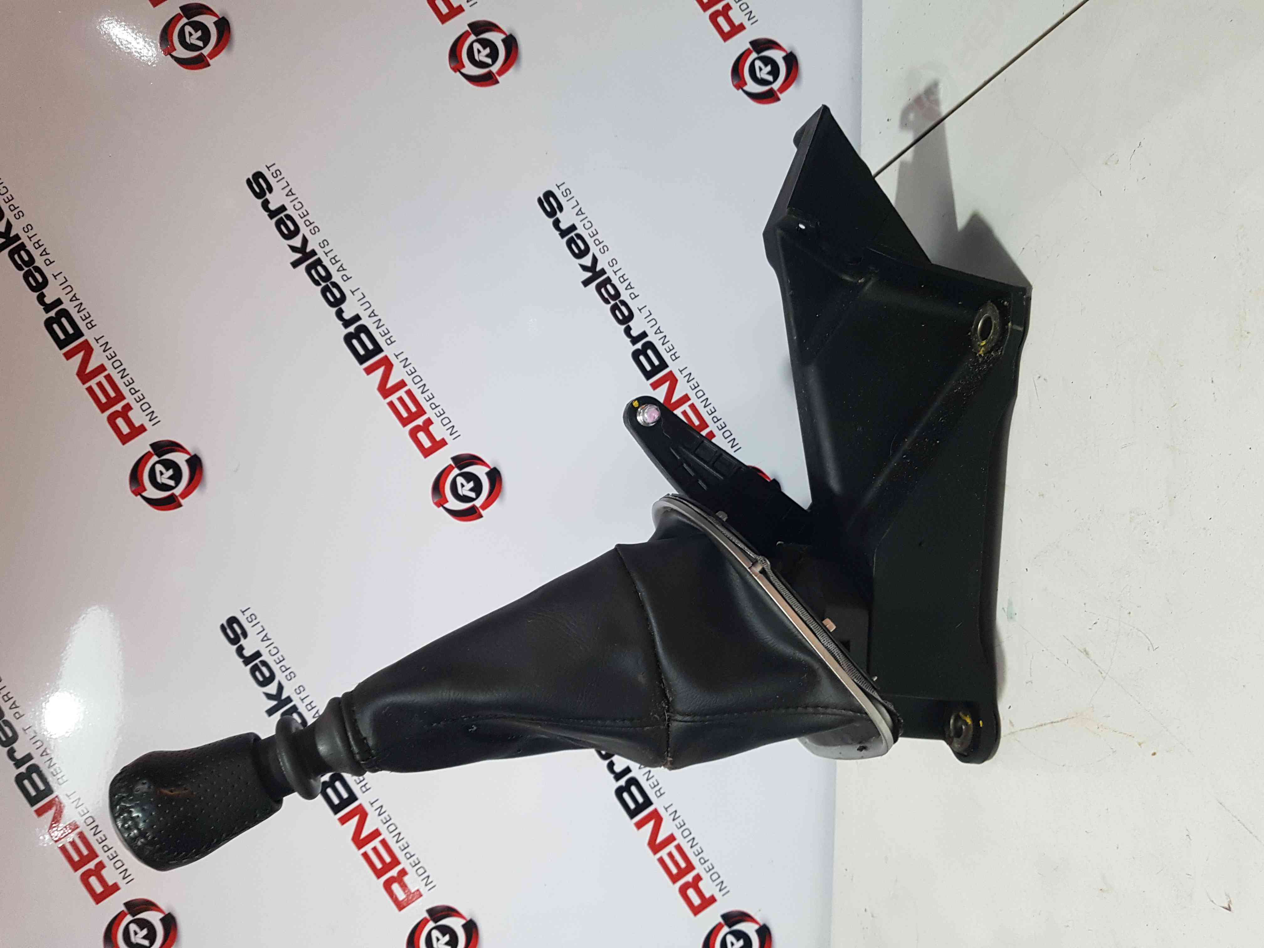 Thumb 6 Nissan X-Trail Tekna 2011-2014 Gearstick Mechanism Knob