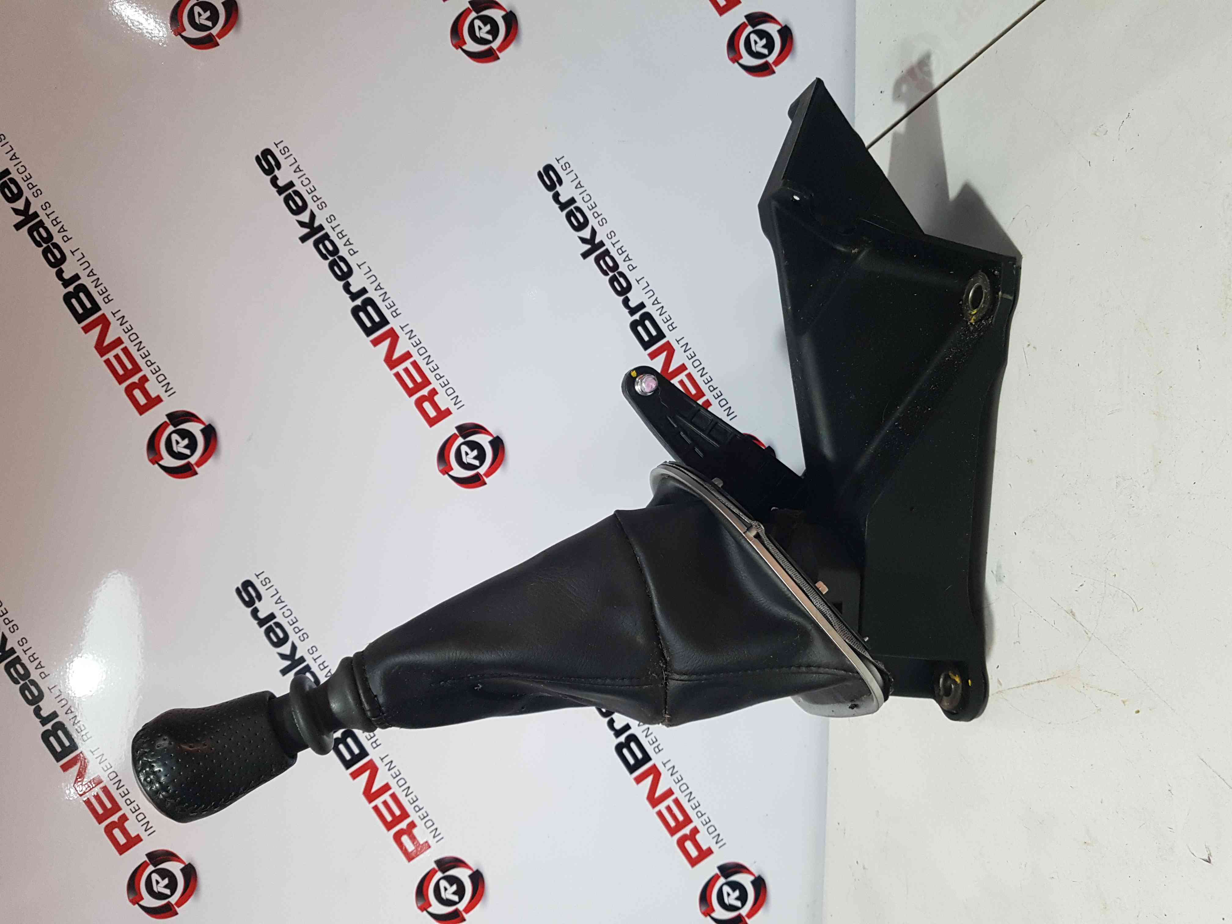 Thumb 7 Nissan X-Trail Tekna 2011-2014 Gearstick Mechanism Knob