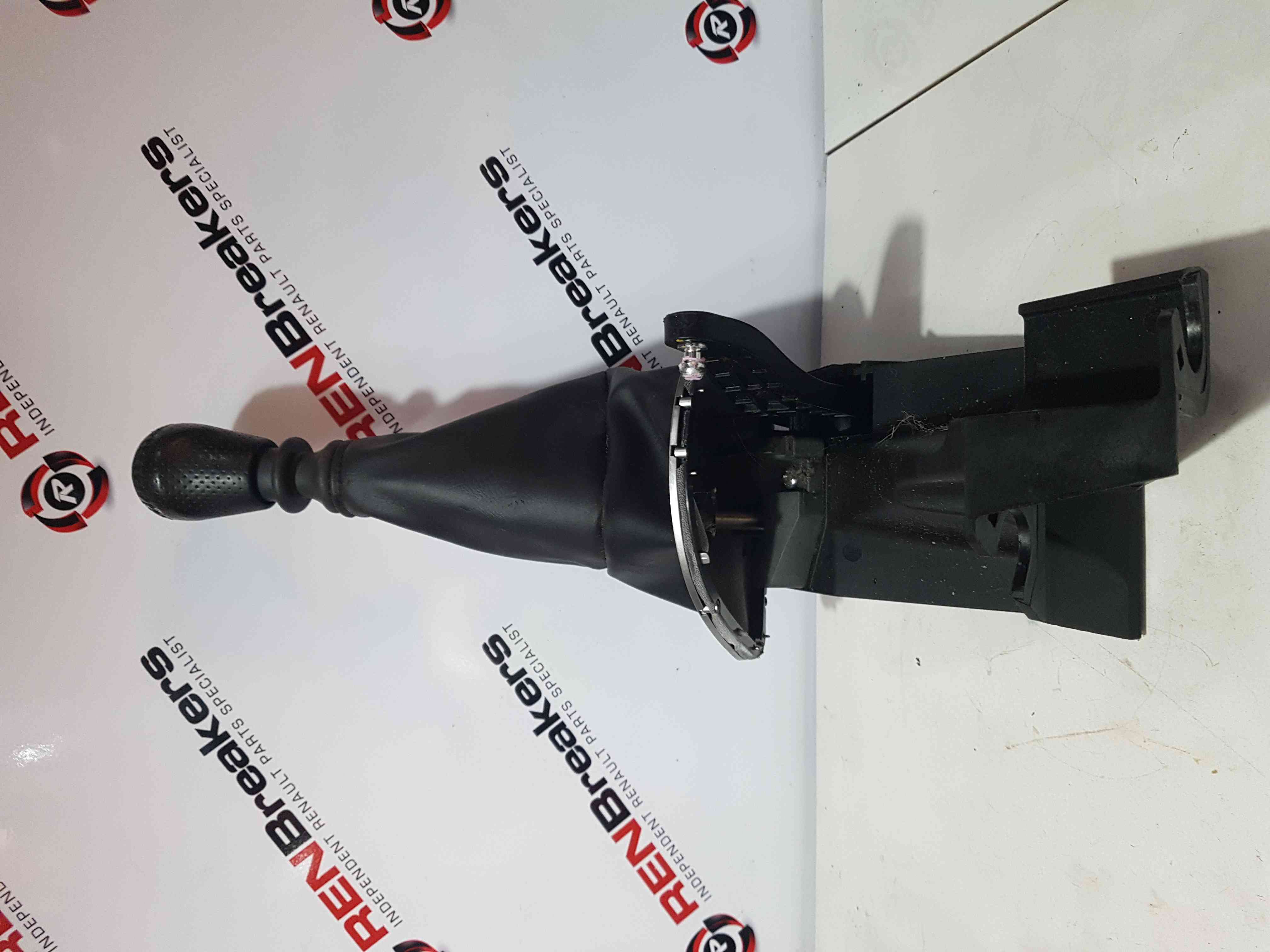 Thumb 8 Nissan X-Trail Tekna 2011-2014 Gearstick Mechanism Knob