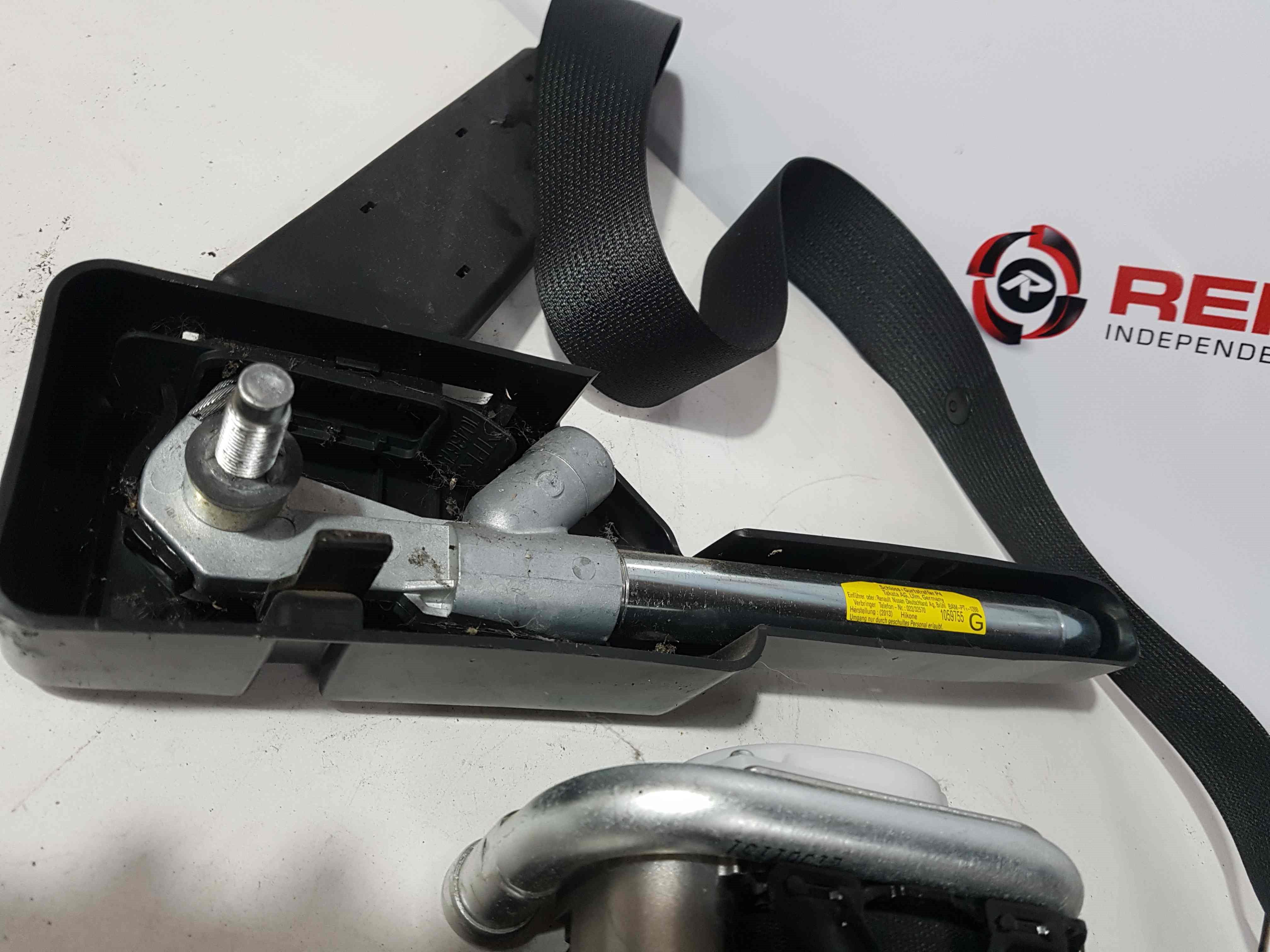 Thumb 7 Nissan X-Trail Tekna 2011-2014 OSF Drivers Front Seat Belt + Tensioner