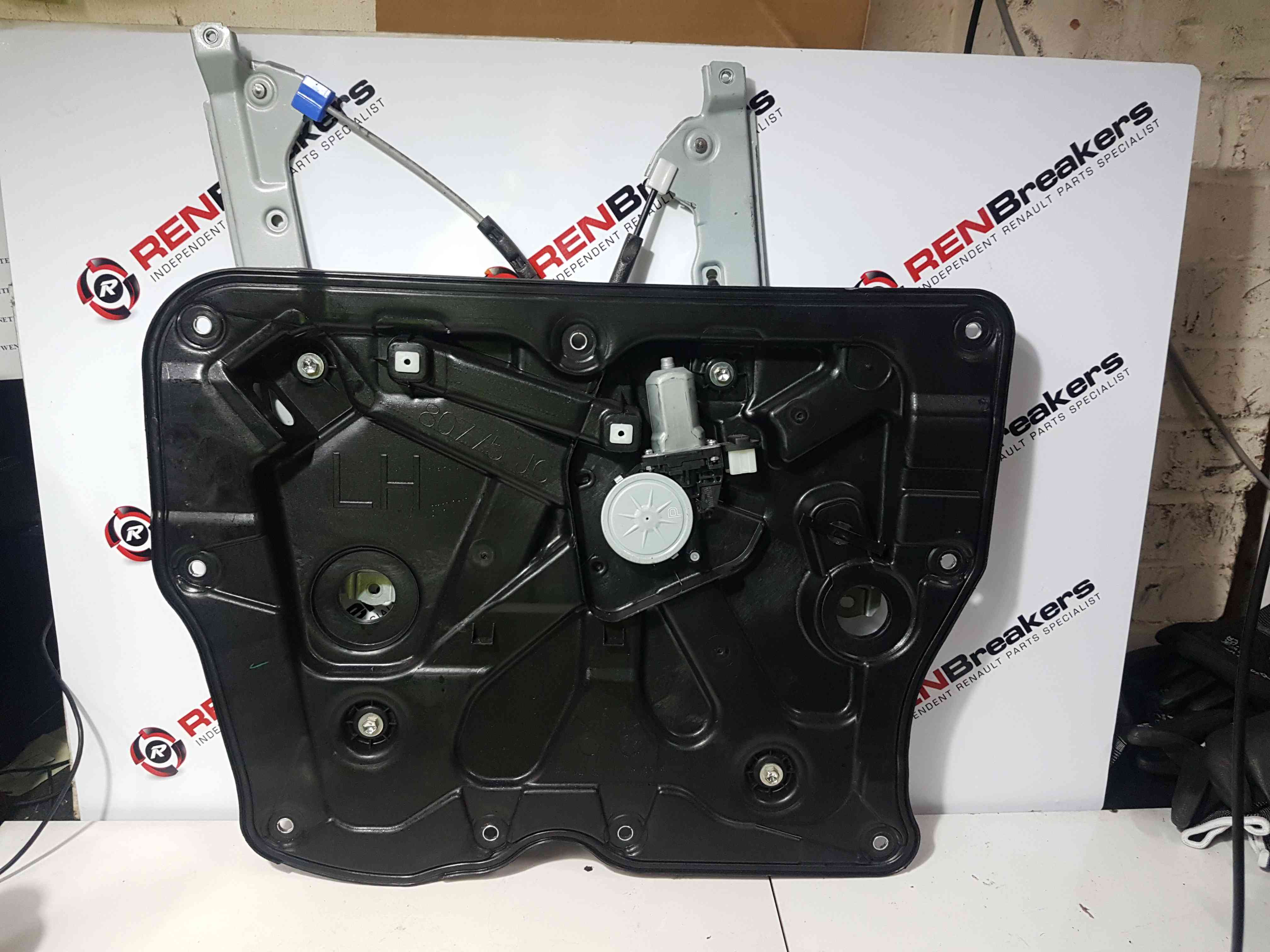 Thumb 2 Nissan X-Trail Tekna 2011-2014 Passenger NSF Front Regulator + Motor