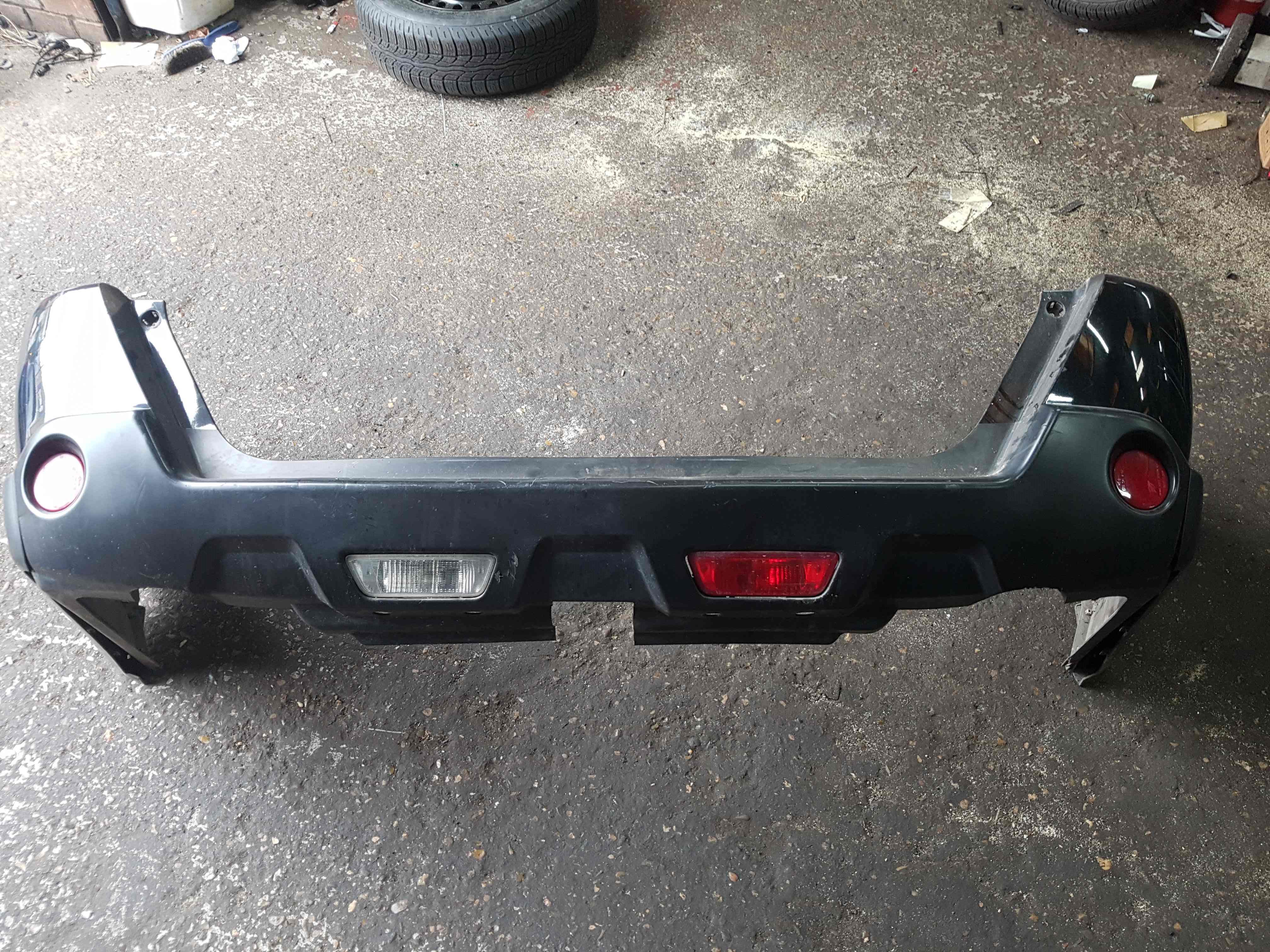 Thumb 3 Nissan X-Trail Tekna 2011-2014 Rear Bumper Black G41