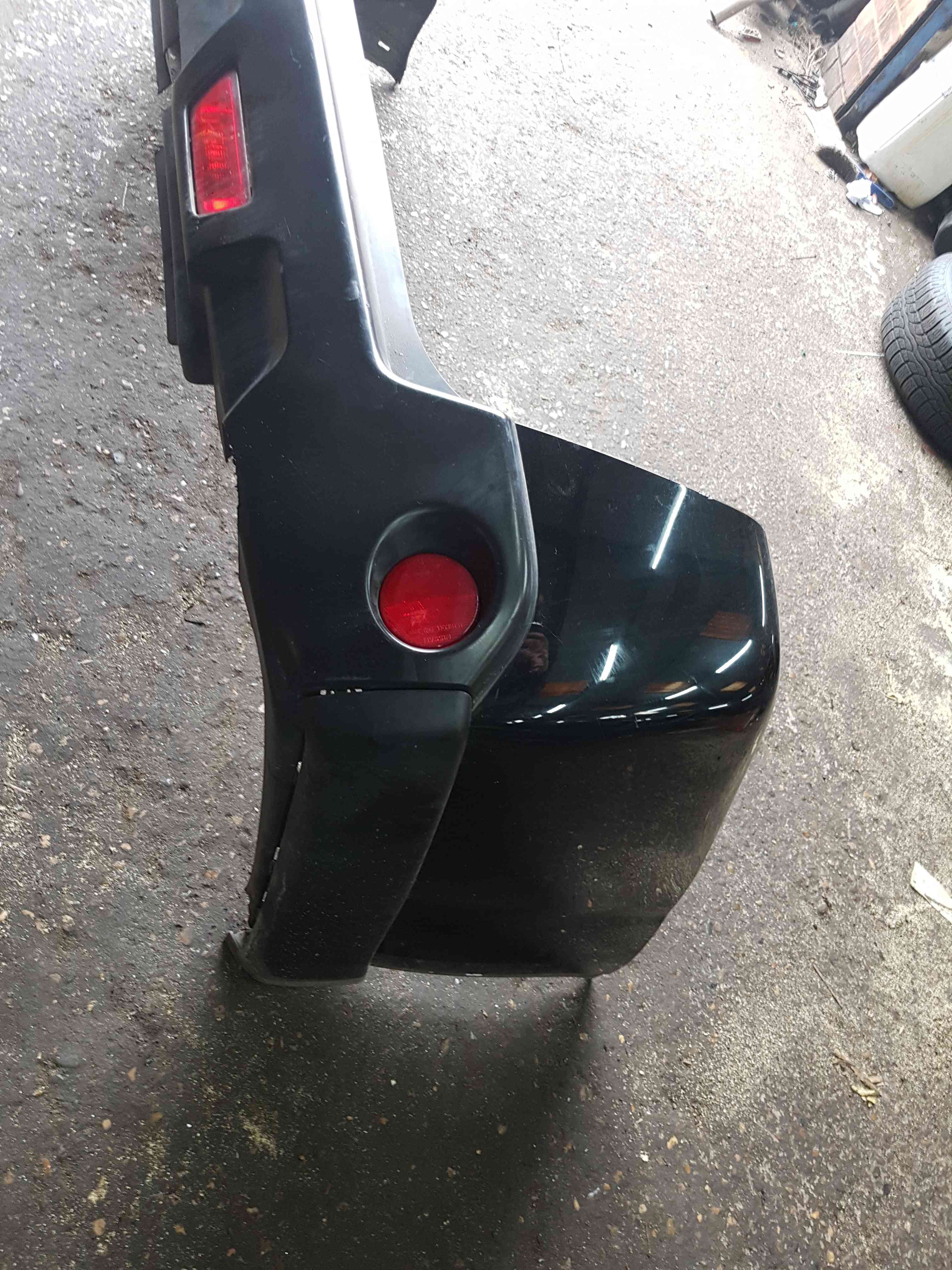 Thumb 6 Nissan X-Trail Tekna 2011-2014 Rear Bumper Black G41