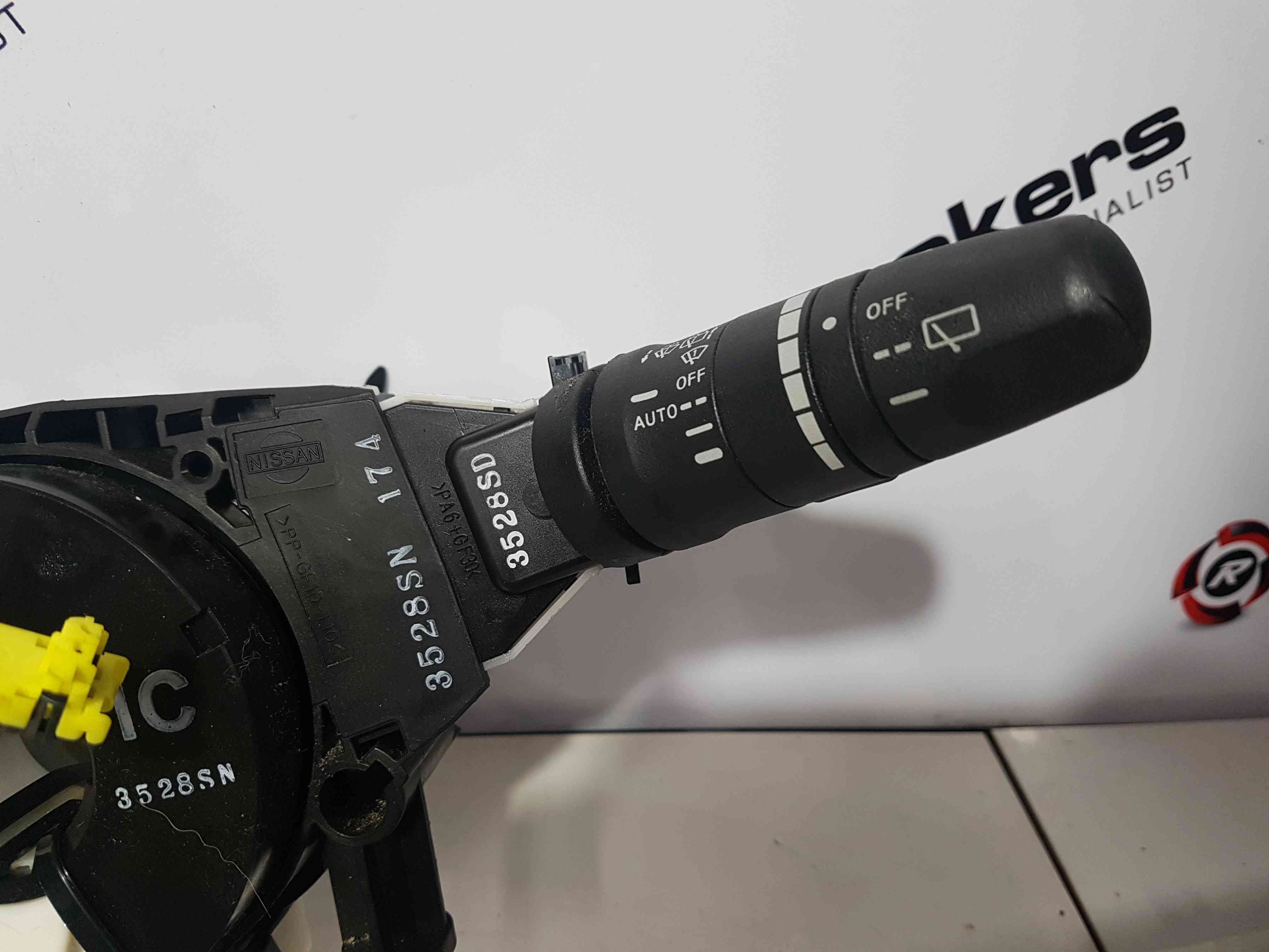 Thumb 4 Nissan X-Trail Tekna 2011-2014 Steering Wheel Stalk Squib  Indicator Washer