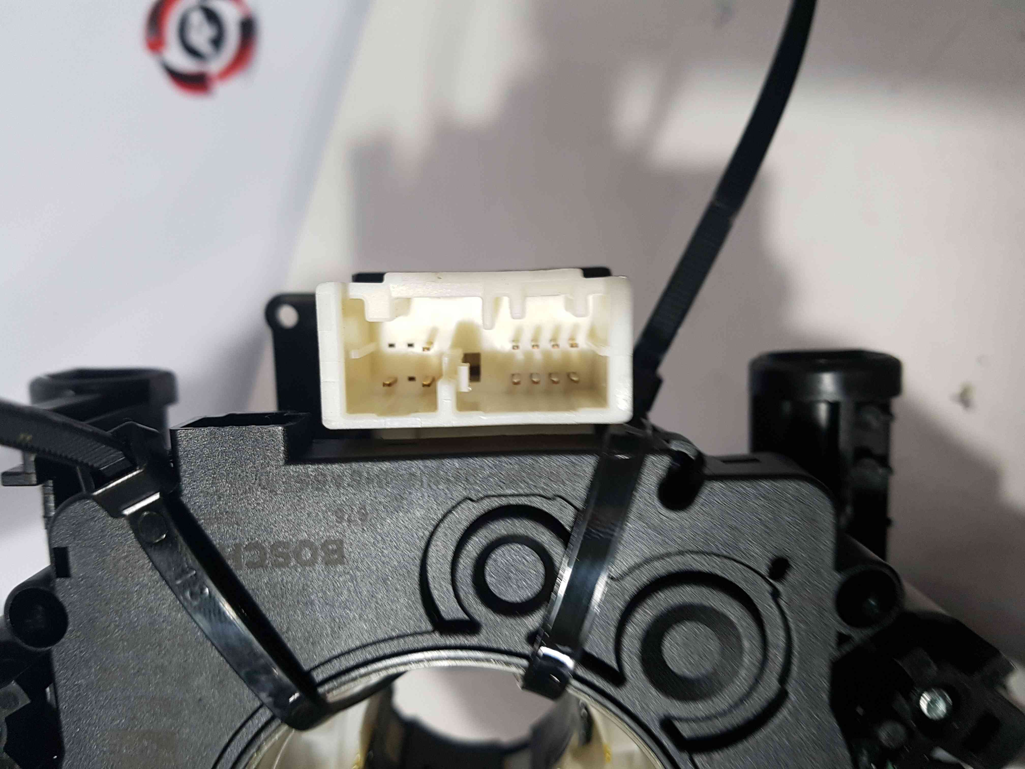 Thumb 8 Nissan X-Trail Tekna 2011-2014 Steering Wheel Stalk Squib  Indicator Washer