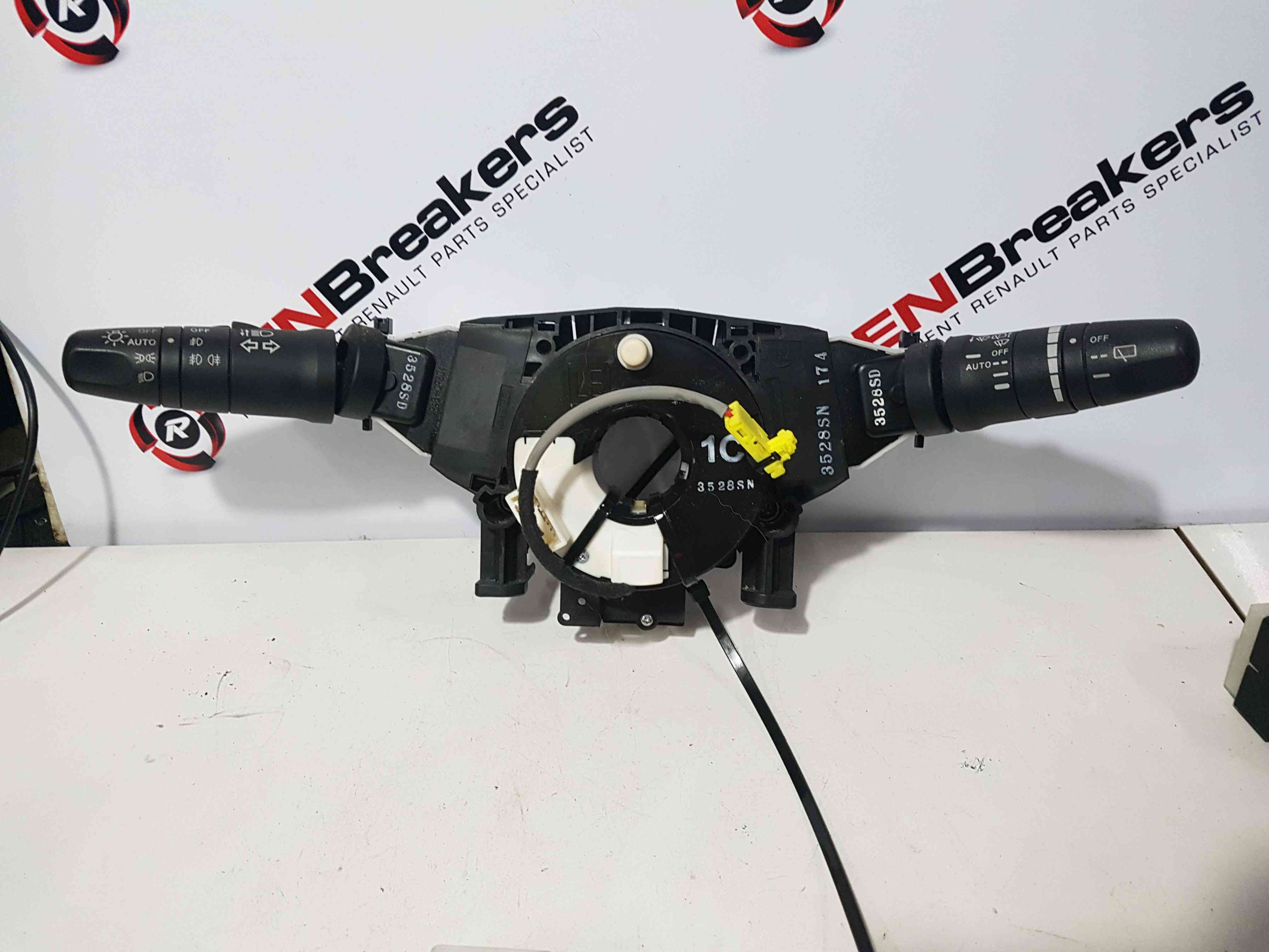 Thumb 9 Nissan X-Trail Tekna 2011-2014 Steering Wheel Stalk Squib  Indicator Washer