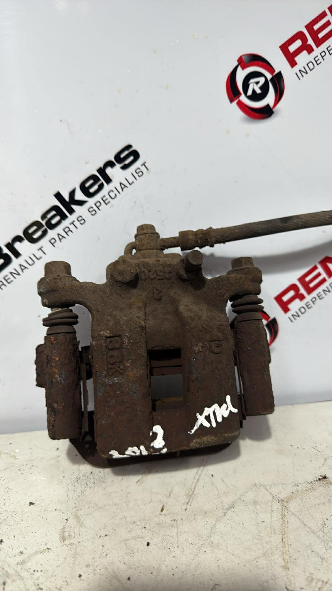 Thumb 3 Nissan X-Trail Tekna 2011-2014 T31 2.0 DCI Osr Rear Brake Caliper + Carrier