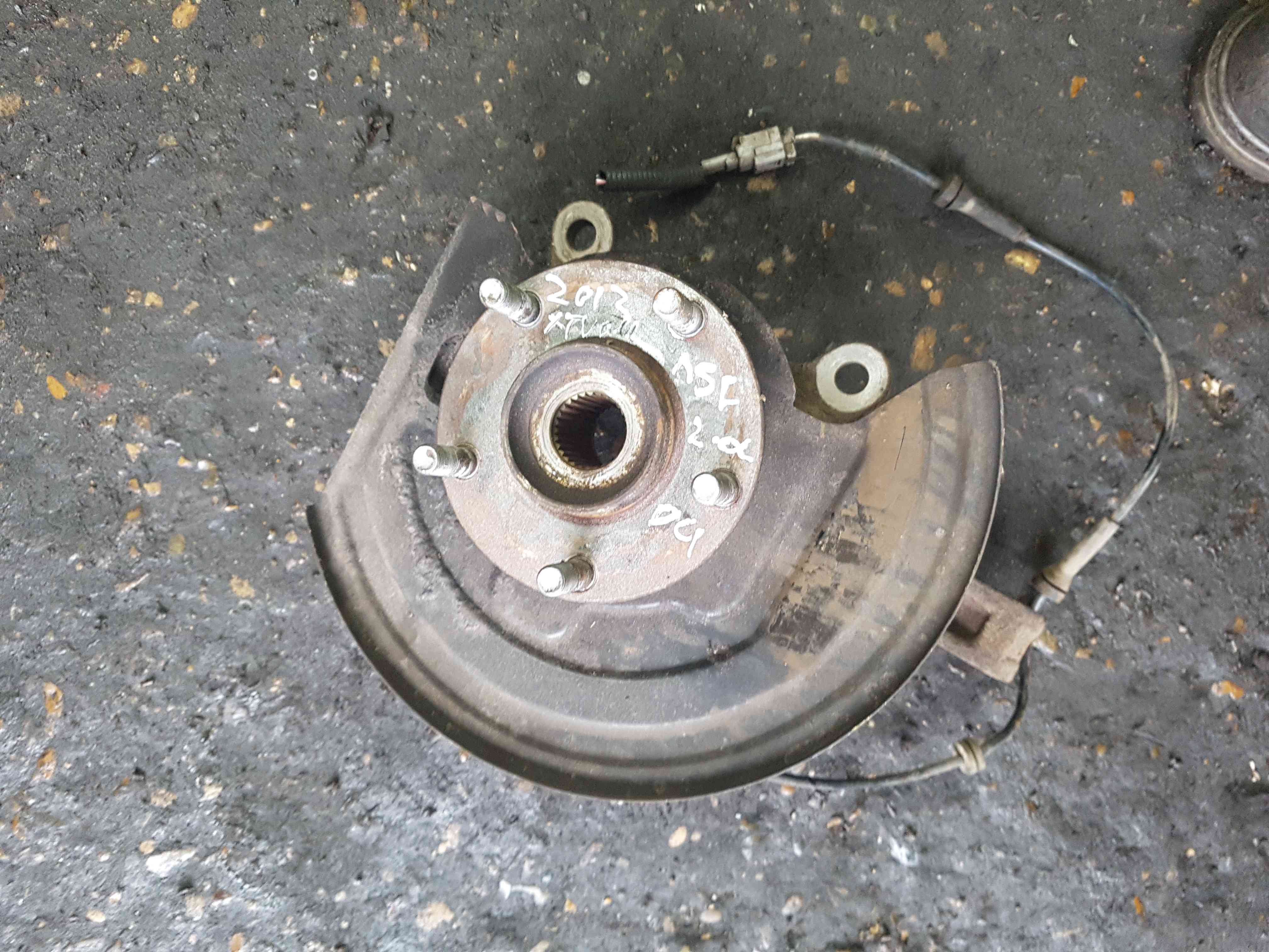 Thumb 4 Nissan X-Trail Tekna 2011-2014 T31 2.0 DCI Passenger NSF Front HUB