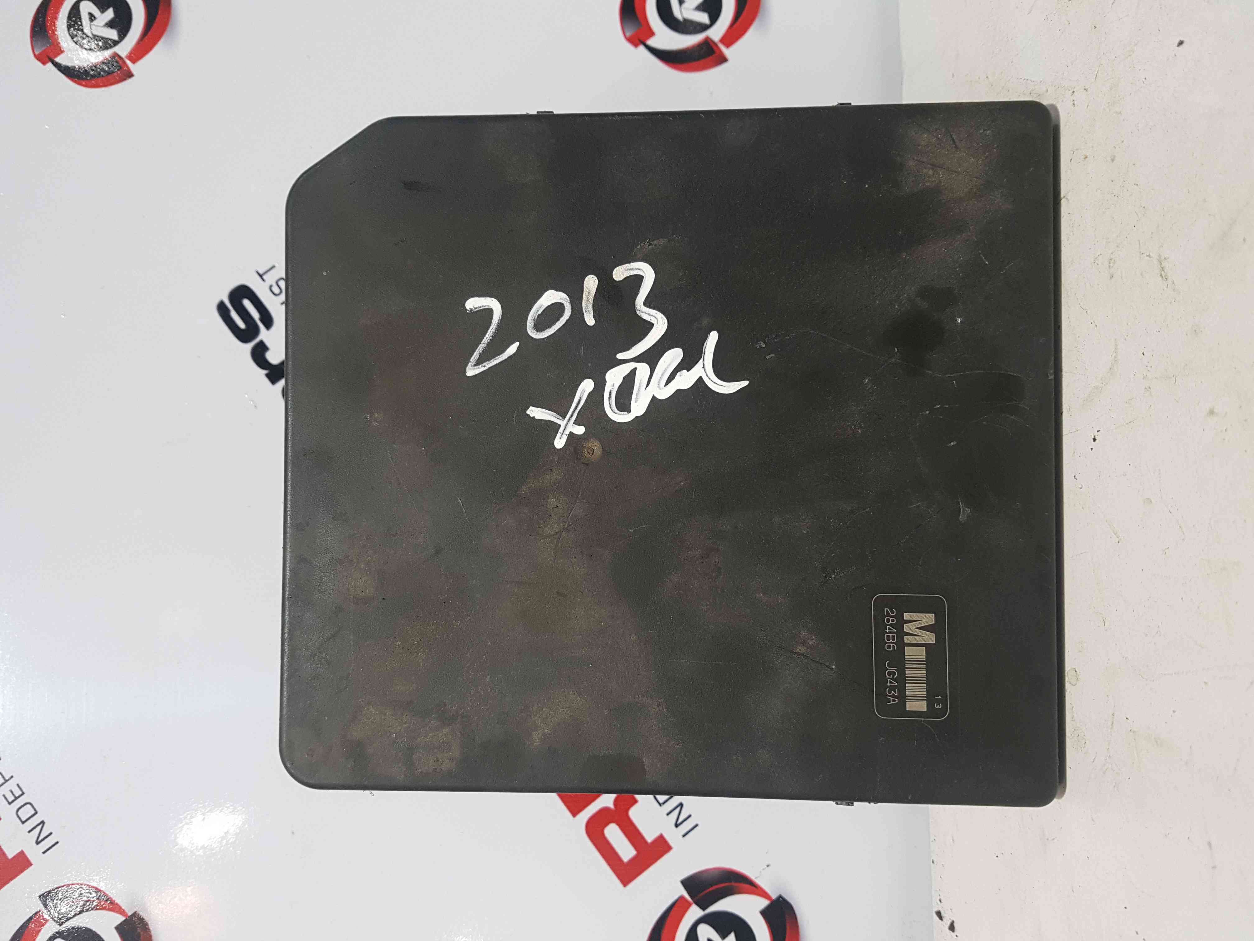 Thumb 7 Nissan X-Trail Tekna 2011-2014 Under Bonnet Fuse Board BOX 284B6jg43a 