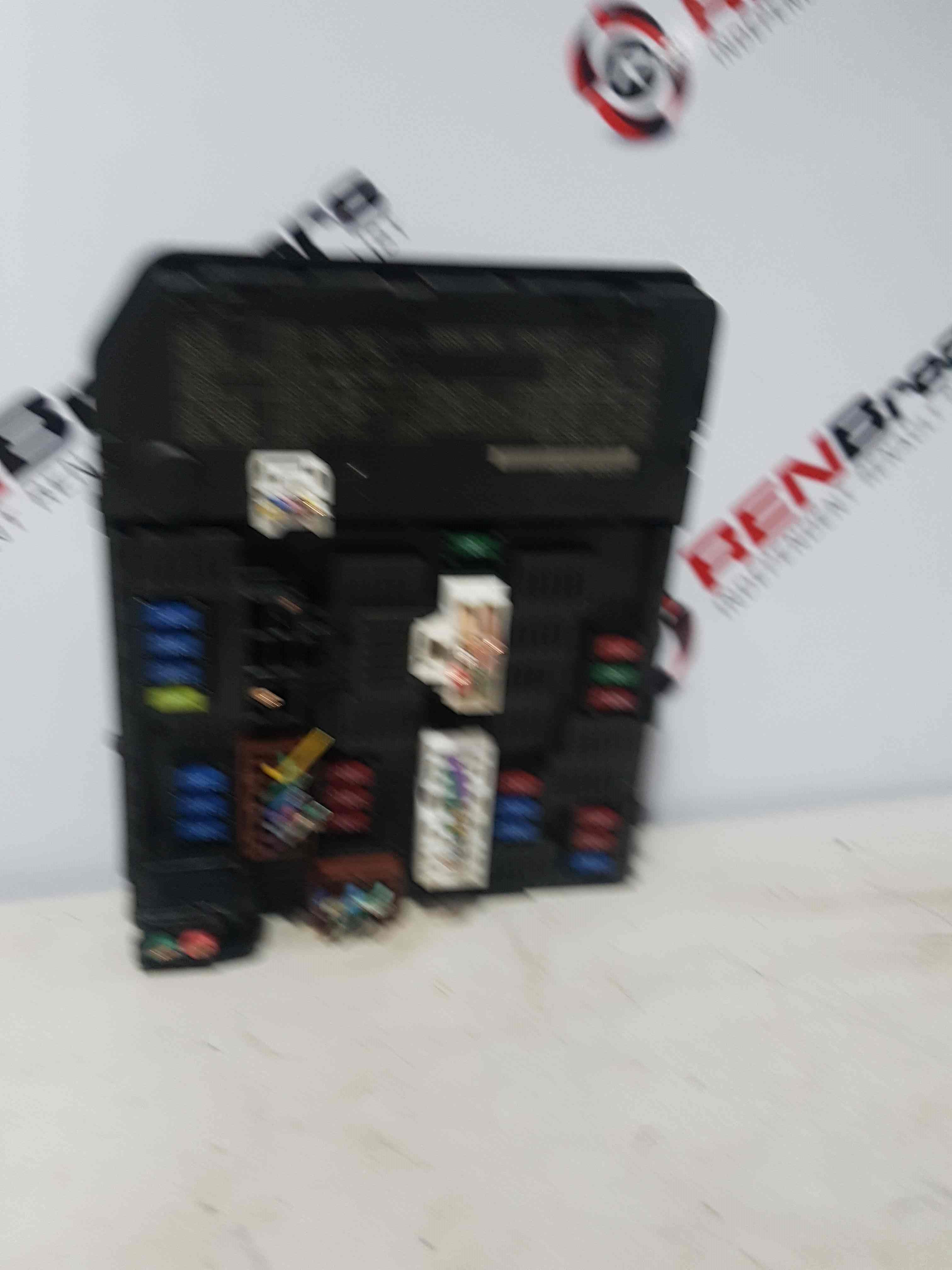 Thumb 10 Nissan X-Trail Tekna 2011-2014 Under Bonnet Fuse Board BOX 284B6jg43a 