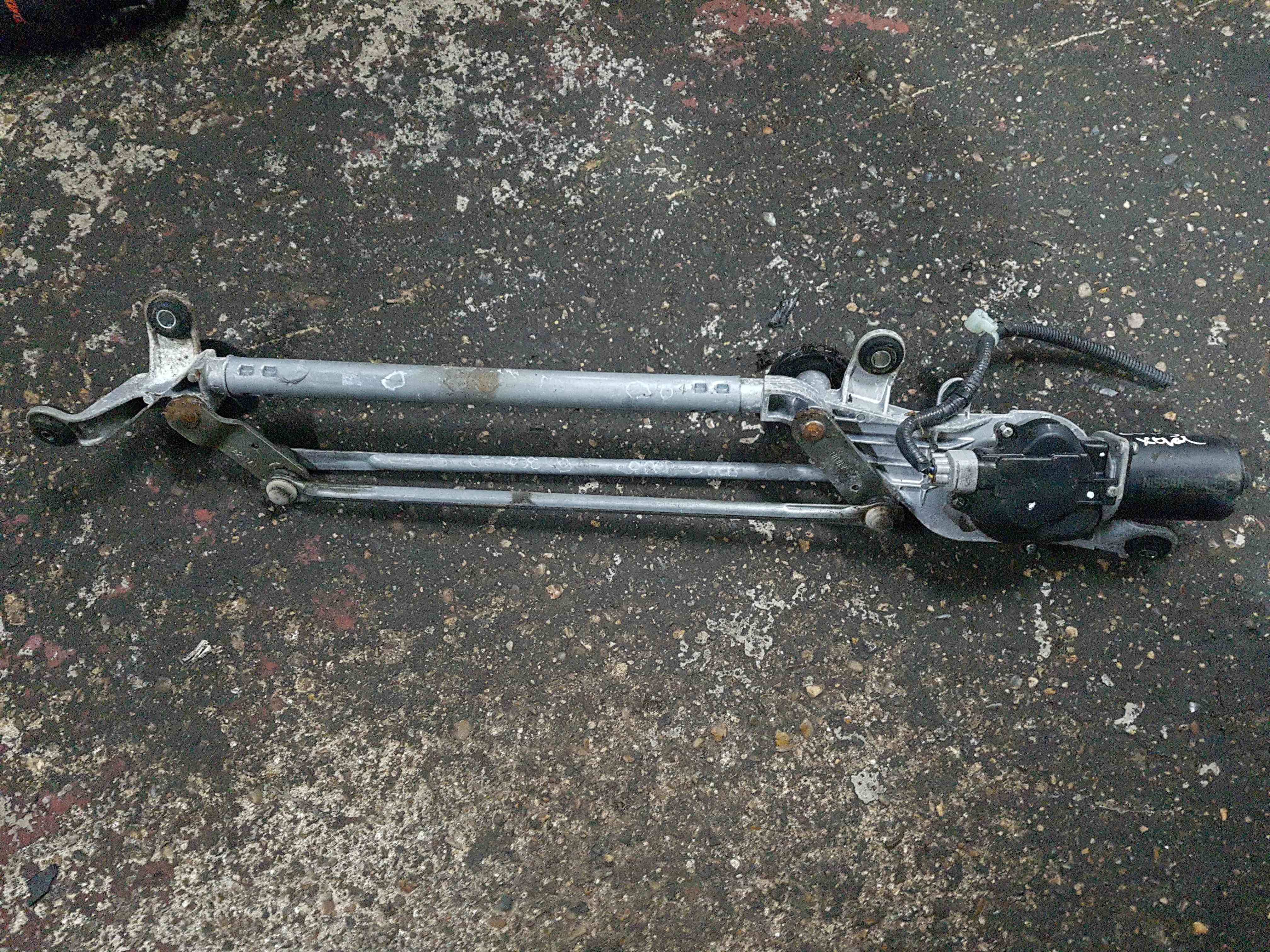 Nissan X-Trail Tekna 2011-2014 Wiper Motor Linkage 28810JH10A