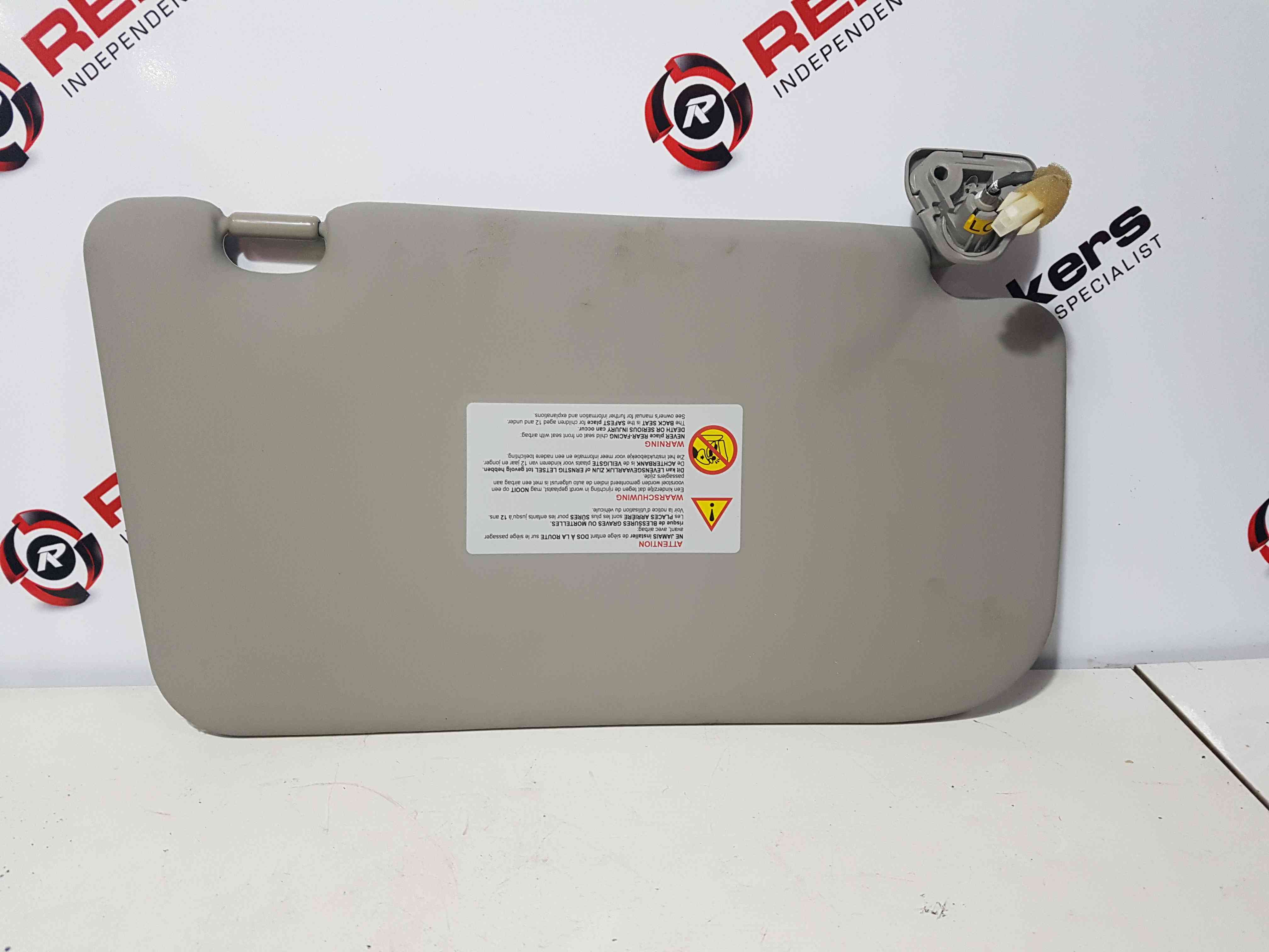 Thumb 5 Nissan X-Trail Tekna T31 2011-2014 NSF Passenger Front SUN Visor