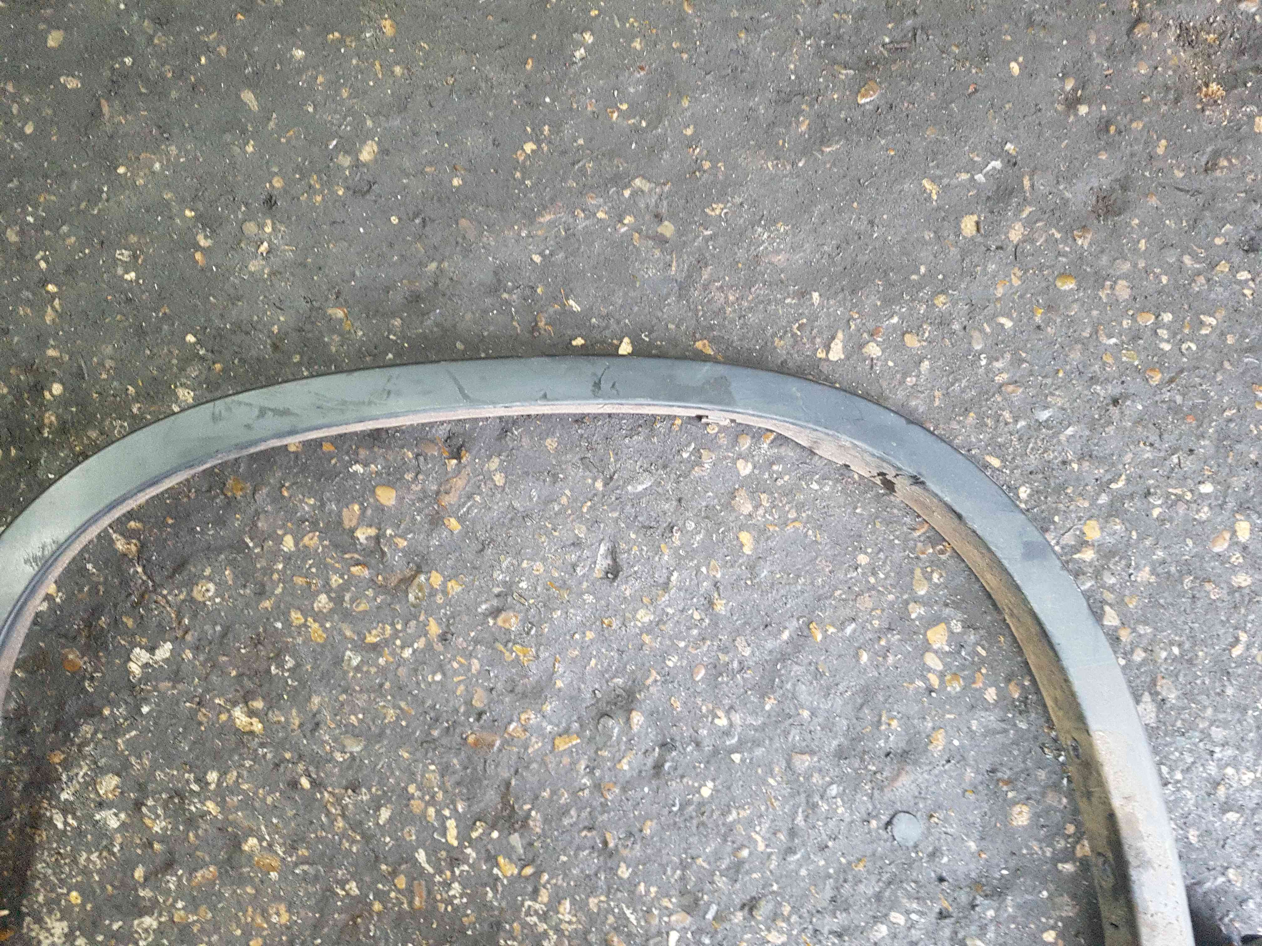 Thumb 4 Nissan X-Trail Tekna T31 2011-2014 NSF Wheel Arch Trim 758533Ub1a