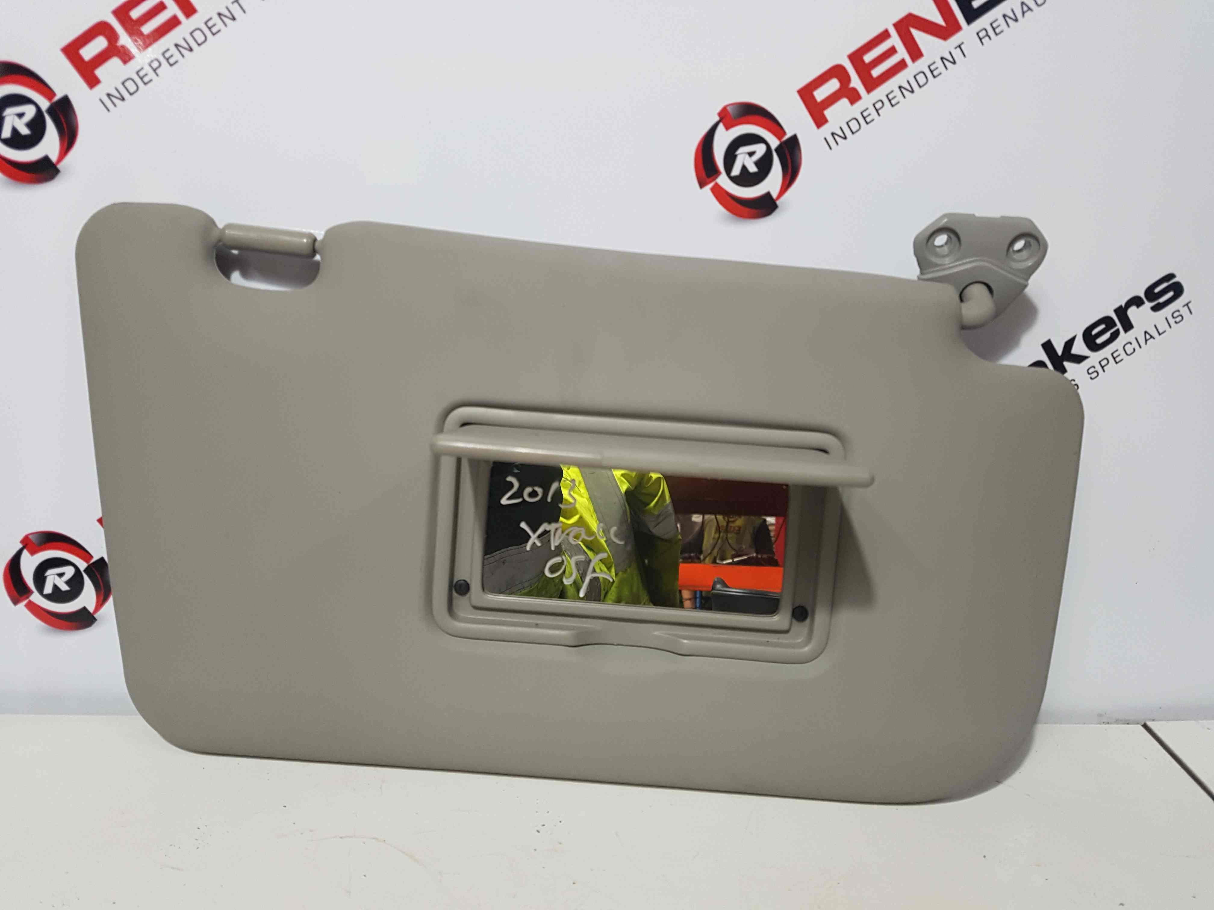 Thumb 8 Nissan X-Trail Tekna T31 2011-2014 OSF Drivers Front SUN Visor