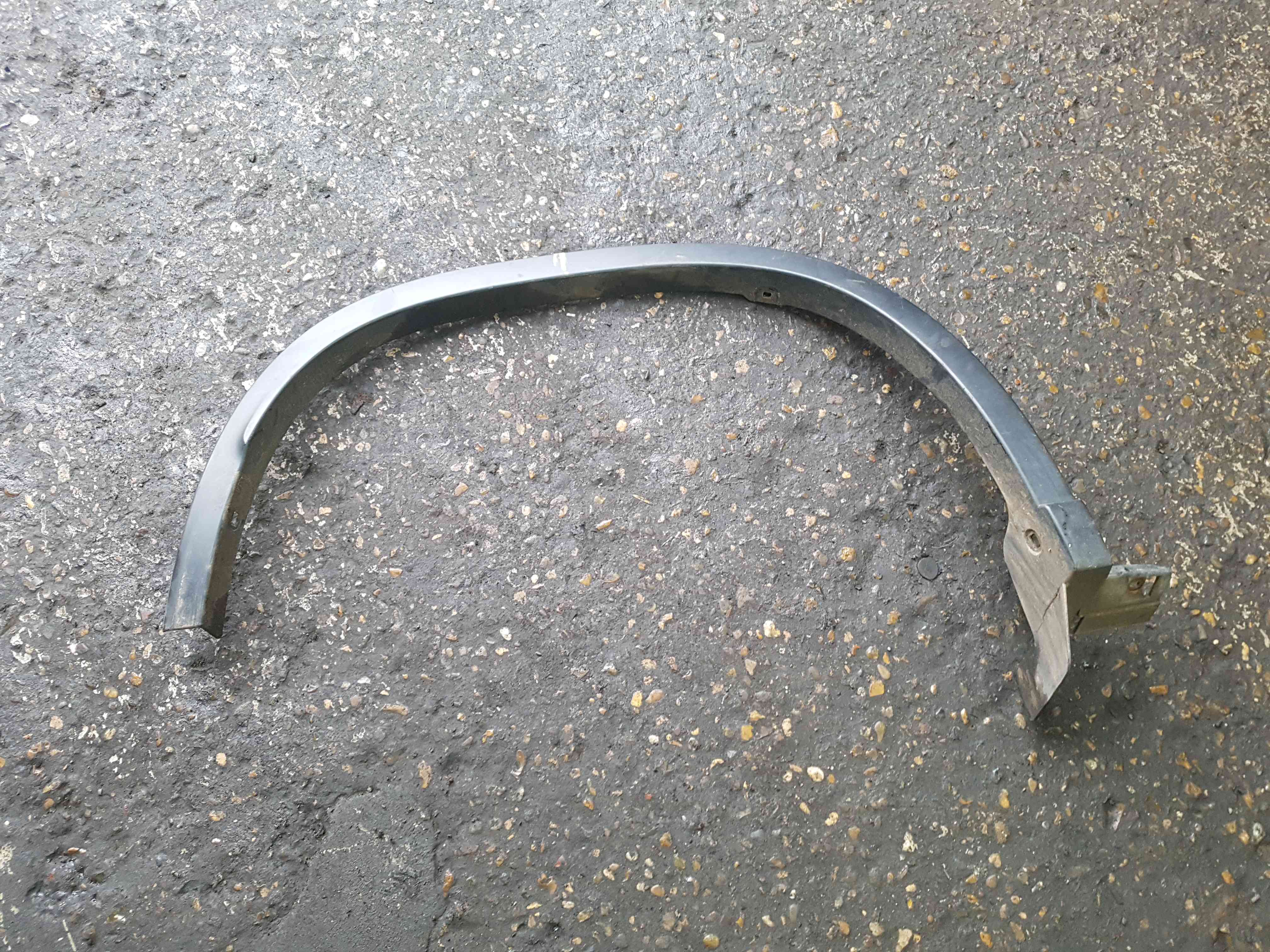 Thumb 4 Nissan X-Trail Tekna T31 2011-2014 OSR Drivers Rear Arch Liner Trim 768563UBOA