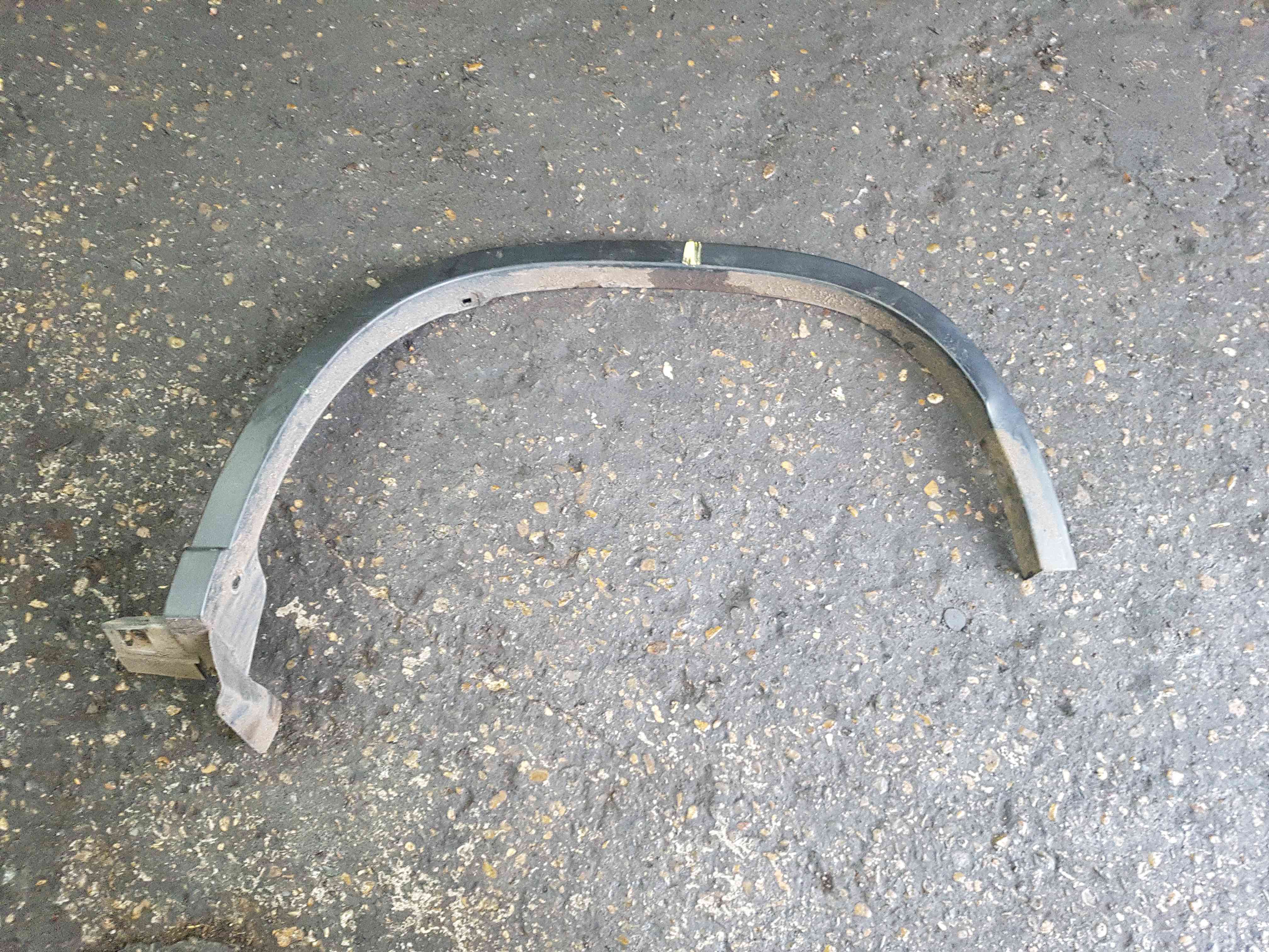 Nissan X-Trail Tekna T31 2011-2014 OSR Drivers Rear Arch Liner Trim 768563UBOA