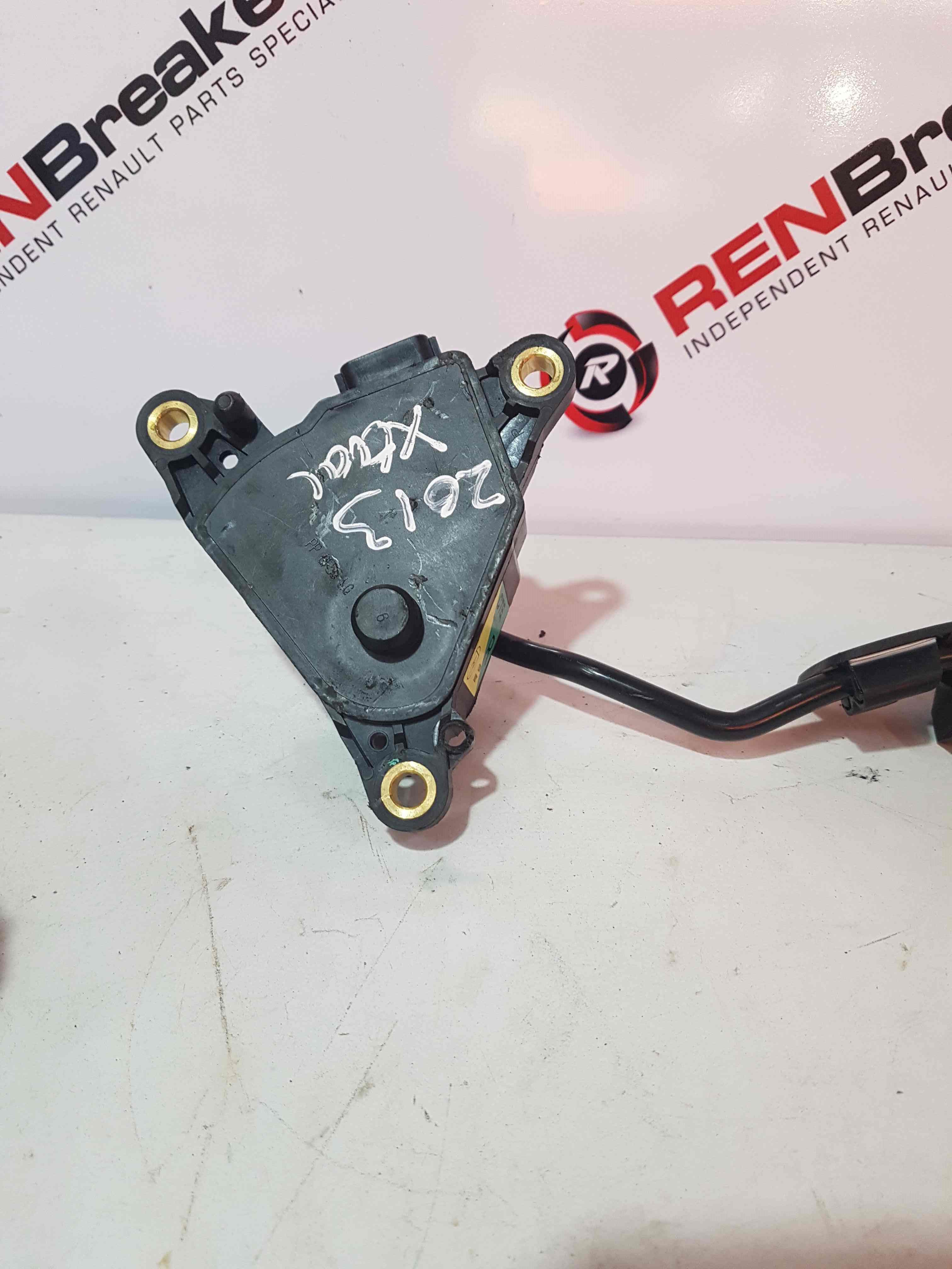 Thumb 6 Nissan X-Trail Tekna T31 2011-2014 Throttle Accelerator Pedal MANUAL