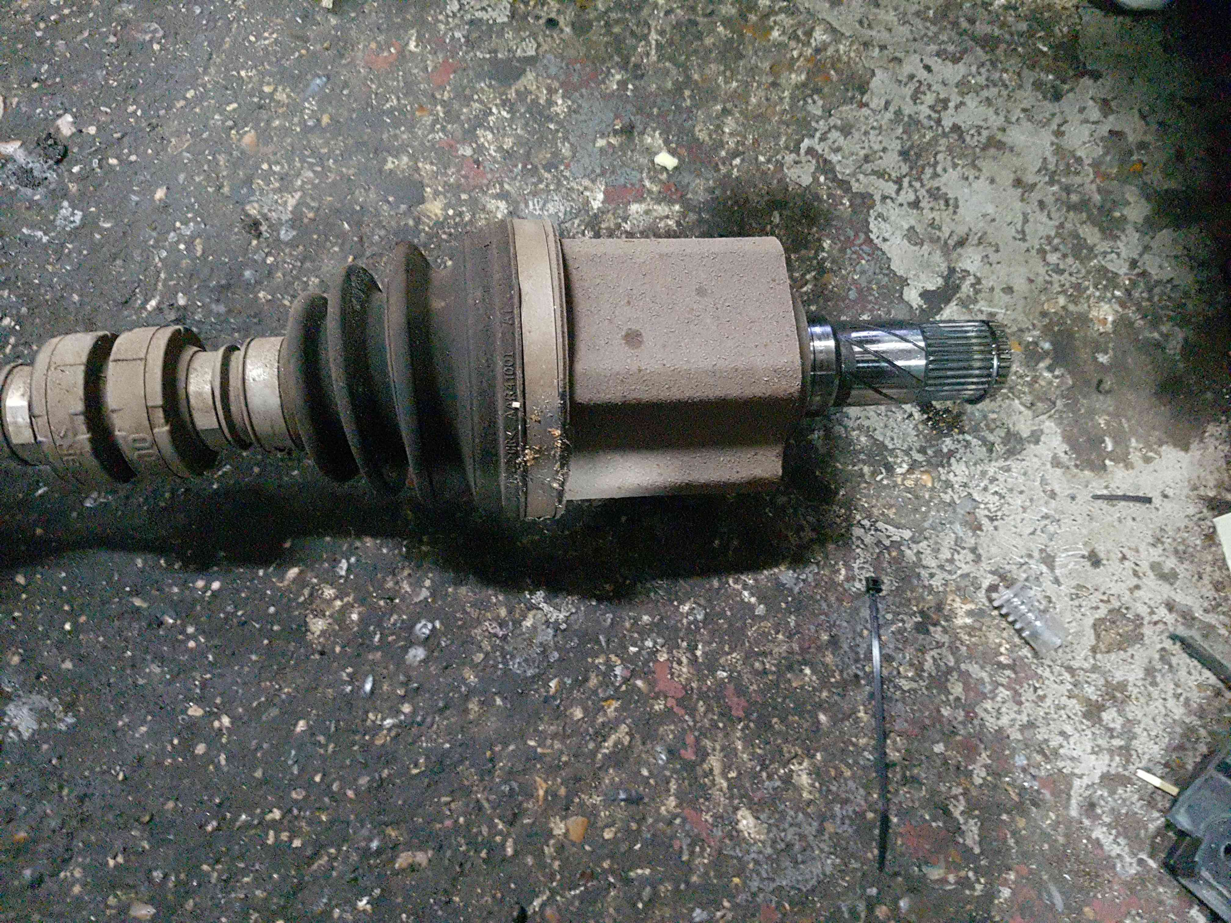 Thumb 2 Nissan X-Trail Tekna t31 2011-2014 2.0 DCI Nsf Front Passenger Driveshaft