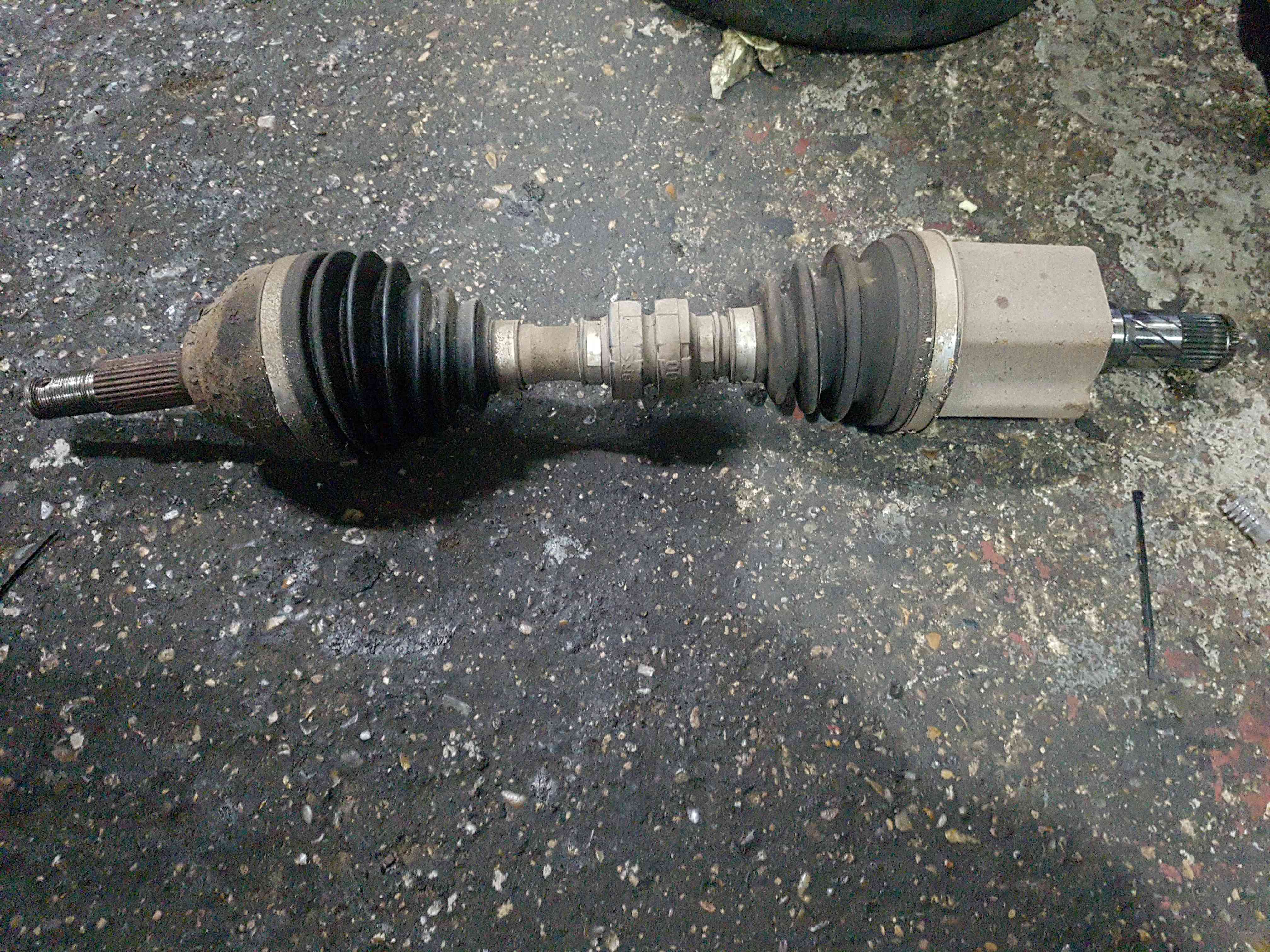 Thumb 6 Nissan X-Trail Tekna t31 2011-2014 2.0 DCI Nsf Front Passenger Driveshaft