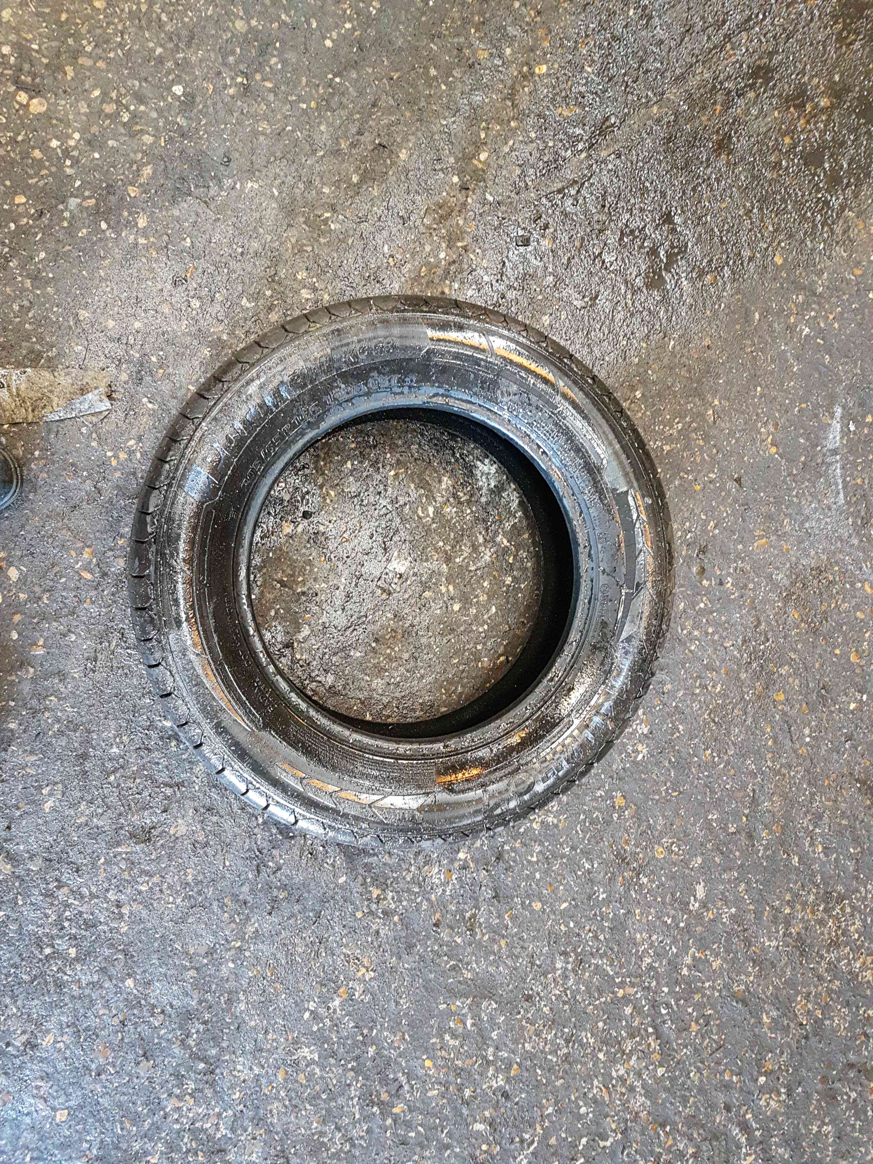 Thumb 2 Part Worn 2000-2025 Tyre 205 65 16 TREAD 6Mm 4/5