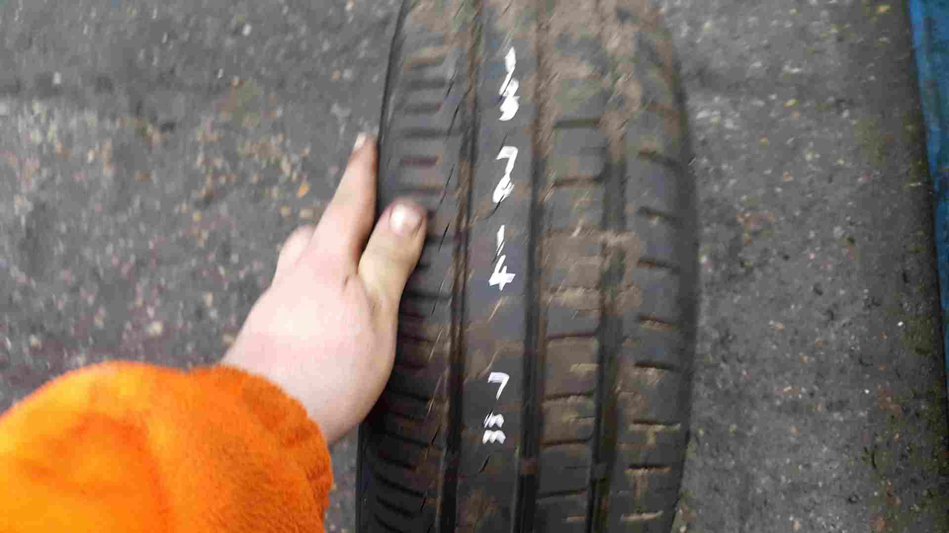 Thumb 2 Part Worn Tyre 165 70 14 7mm Tread