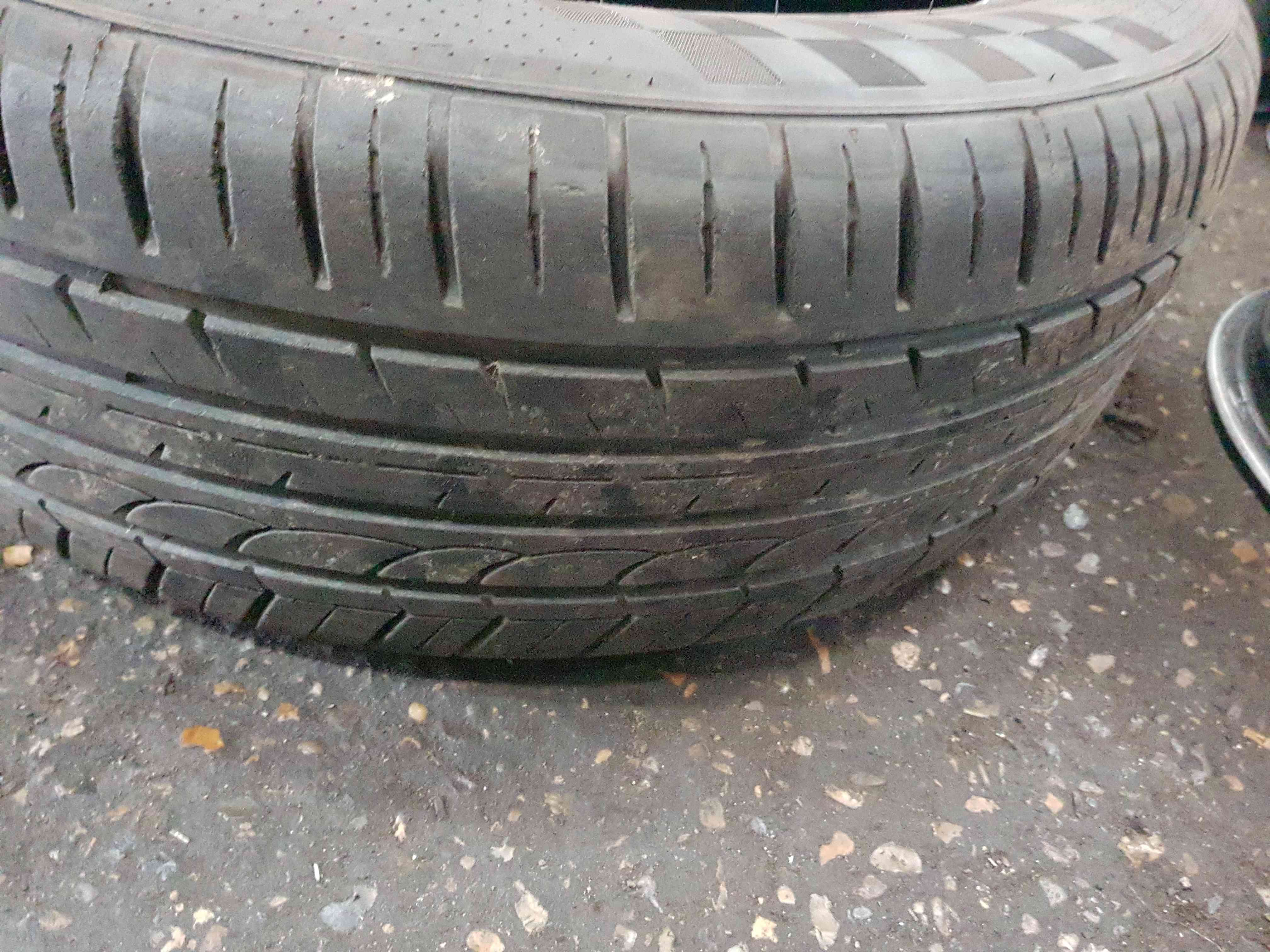 Thumb 4 Part Worn Tyre 215 55 17 7mm Tread 1998-2021 4/5