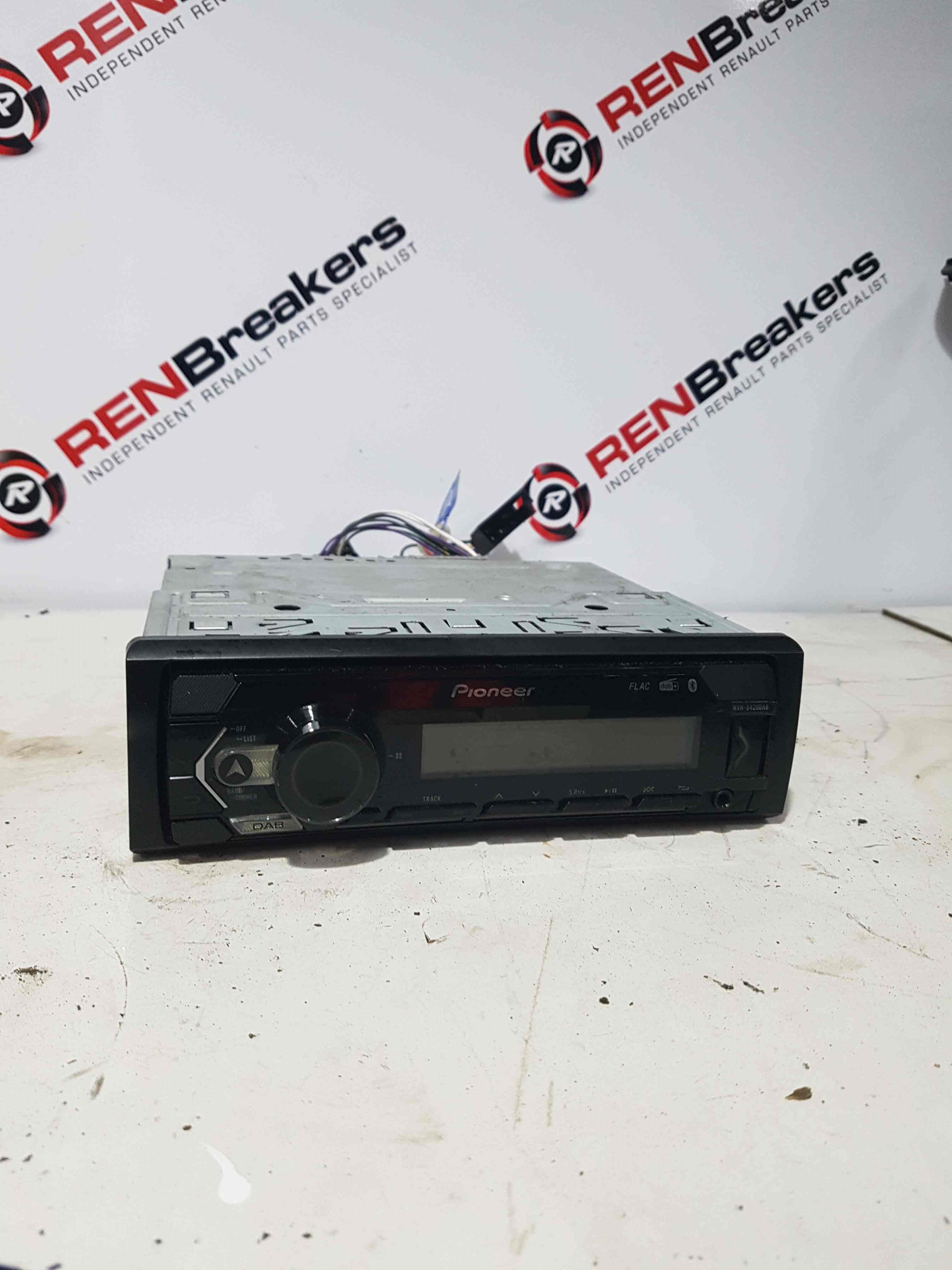 Thumb 2 Pioneer Cd Player USB Port Mvh-S420dab 2000-2025